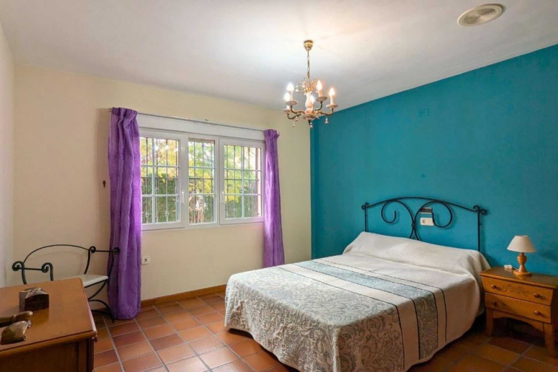 Wiederverkauf - Villa -
Mil Palmeras - Costa Blanca
