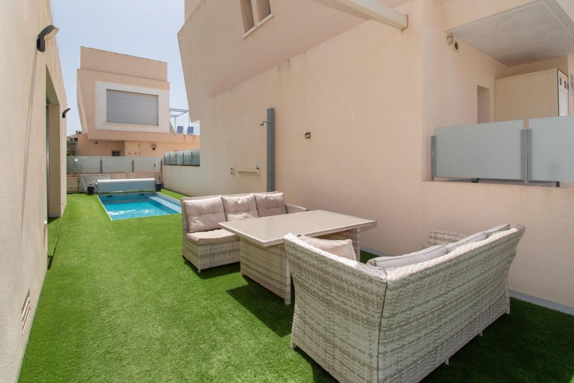 Wiederverkauf - Villa -
Mil Palmeras - Costa Blanca