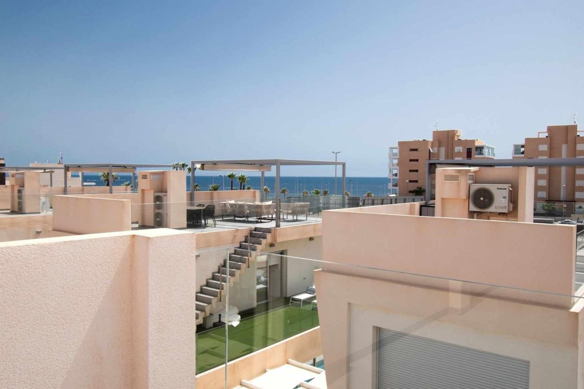 Wiederverkauf - Villa -
Mil Palmeras - Costa Blanca