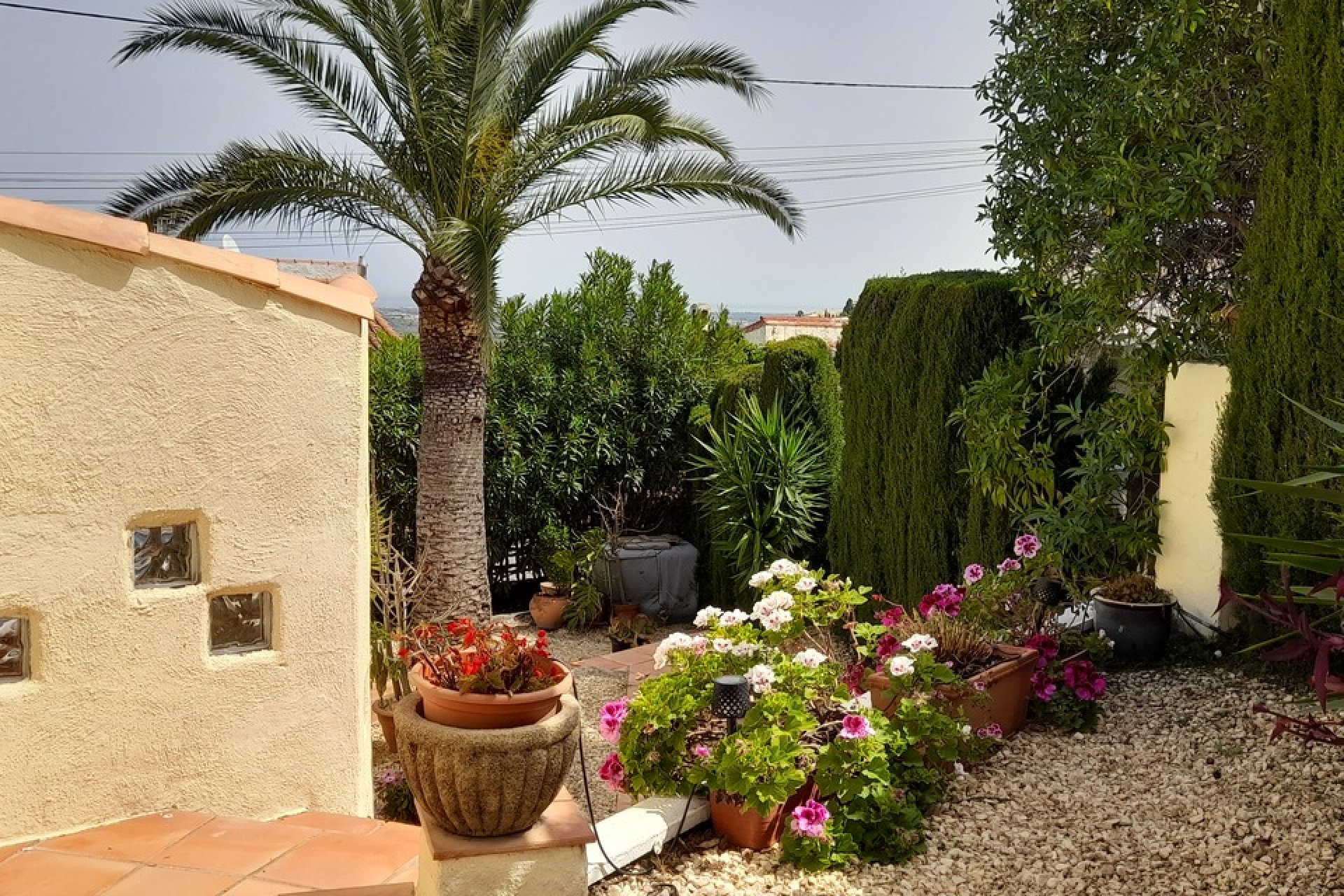 Wiederverkauf - Villa -
Orba - Inland