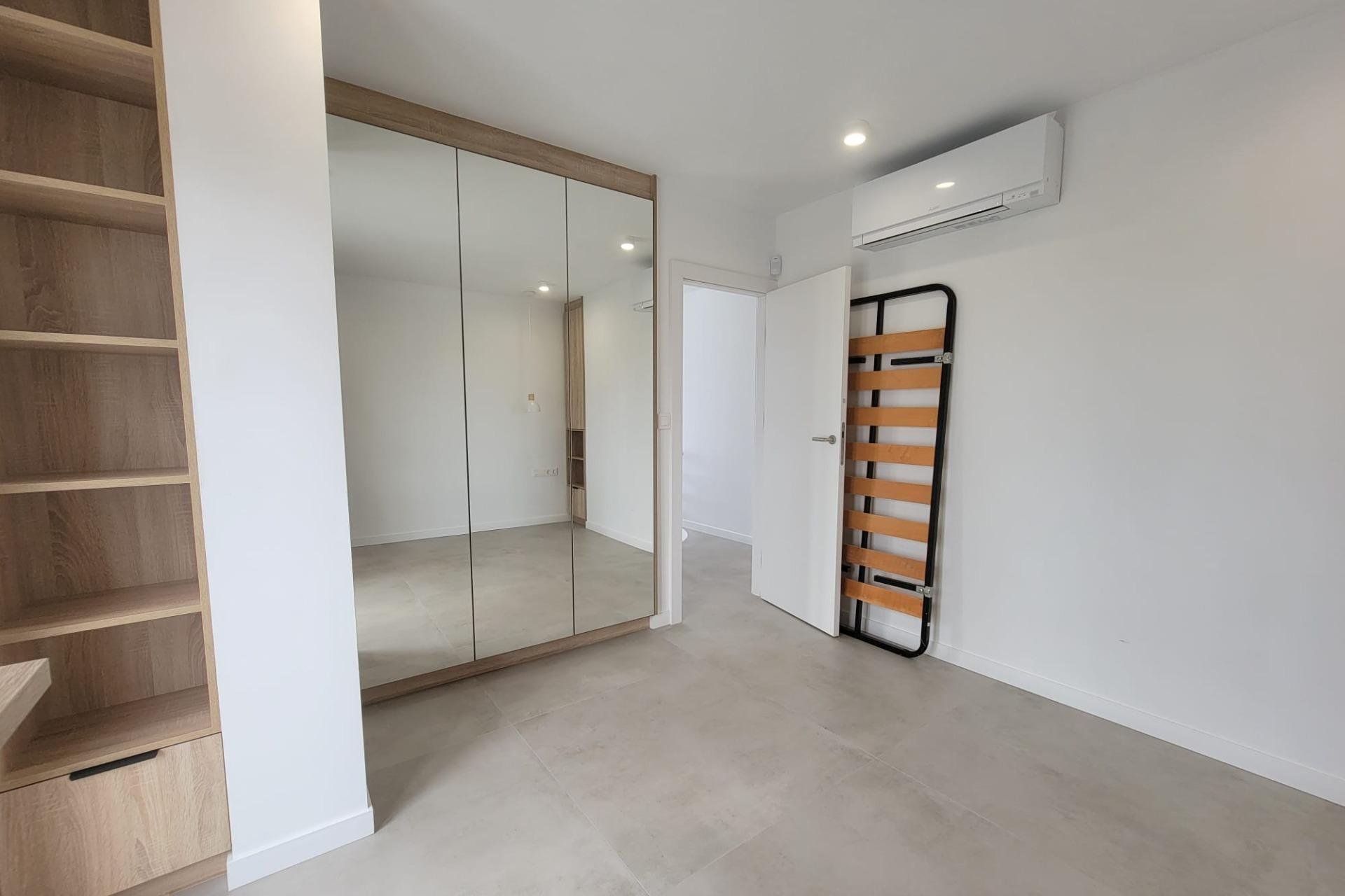 Wiederverkauf - Villa -
Orihuela Costa - Cabo Roig