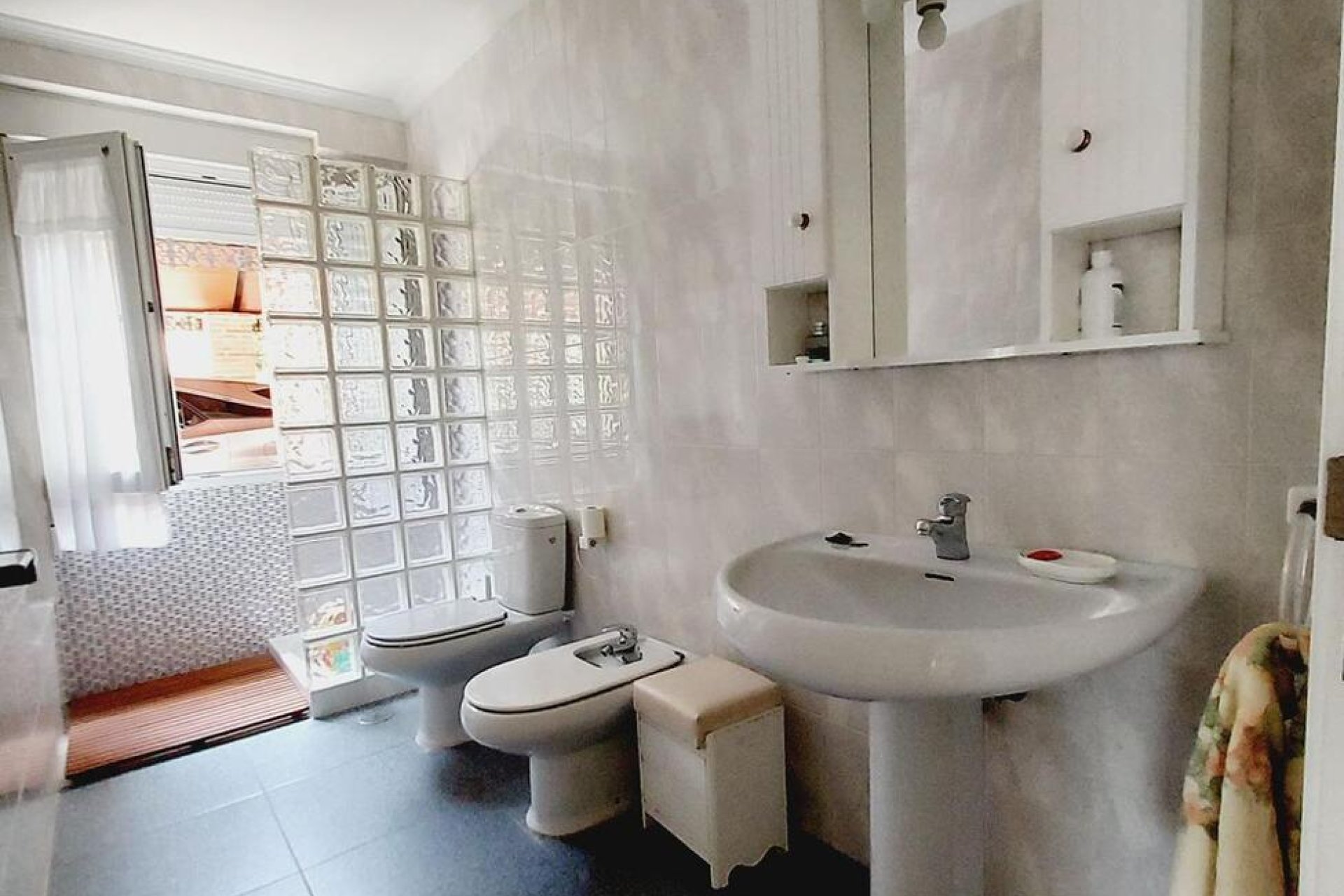 Wiederverkauf - Villa -
Orihuela Costa - Cabo Roig