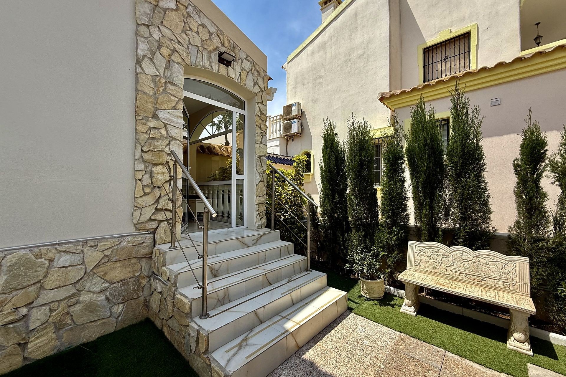 Wiederverkauf - Villa -
Orihuela Costa - Costa Blanca