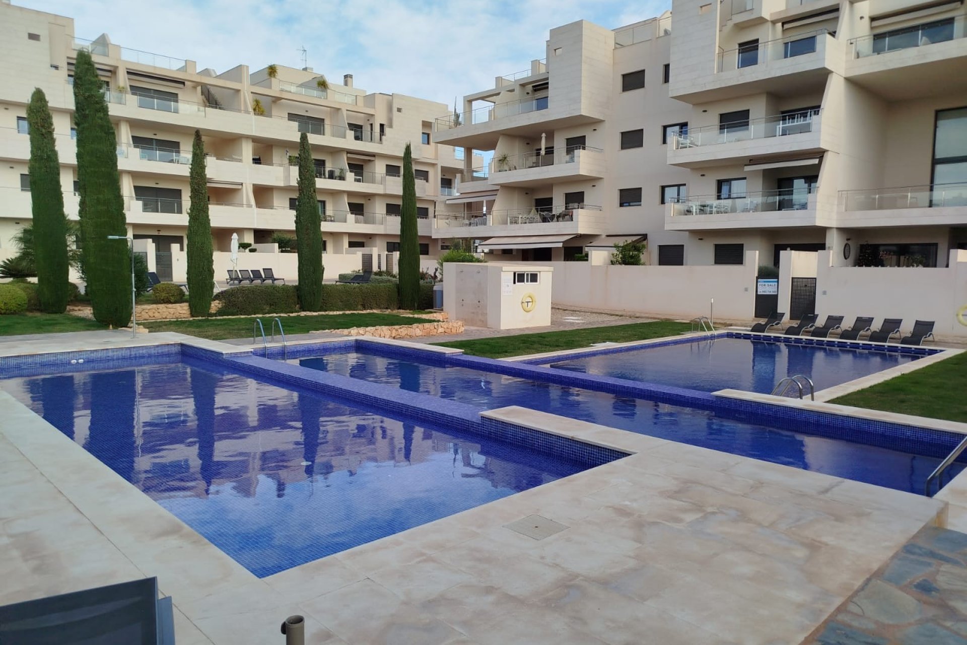 Wiederverkauf - Villa -
Orihuela Costa - Costa Blanca