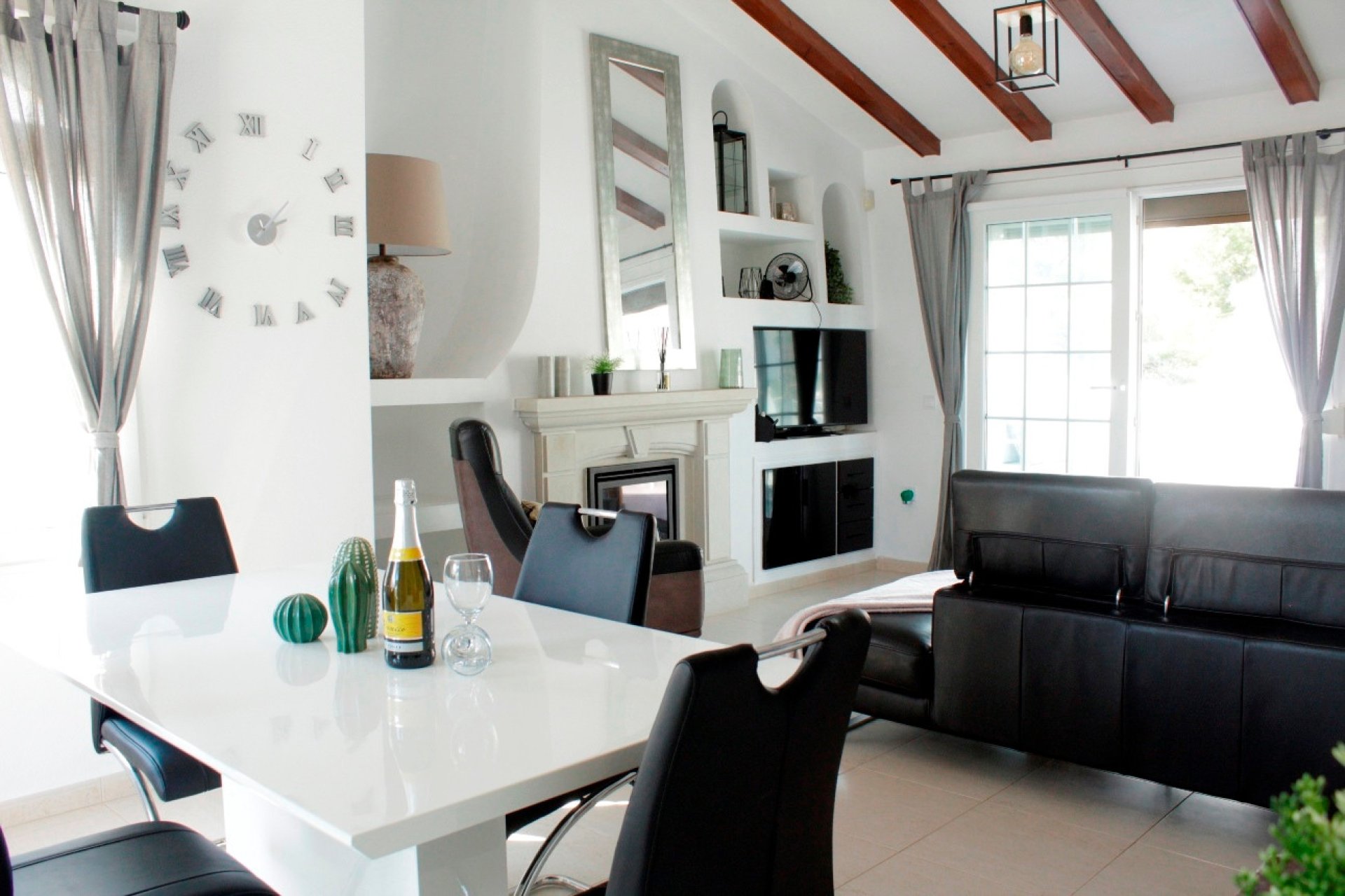 Wiederverkauf - Villa -
Orihuela Costa - Costa Blanca