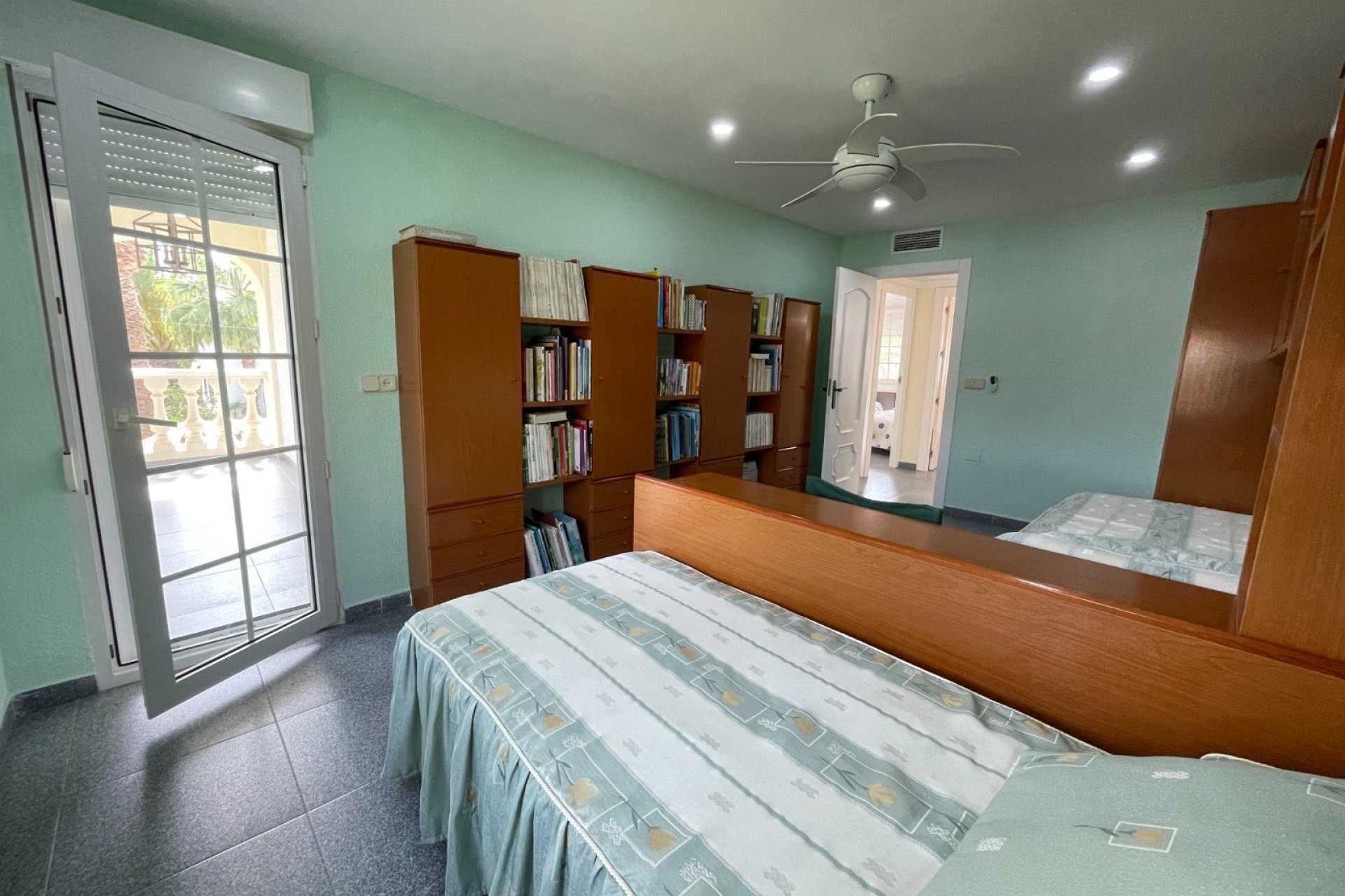 Wiederverkauf - Villa -
Orihuela Costa - Costa Blanca