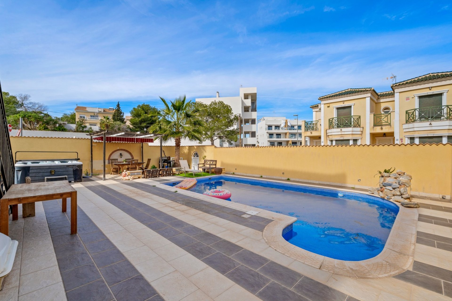 Wiederverkauf - Villa -
Orihuela Costa - Costa Blanca