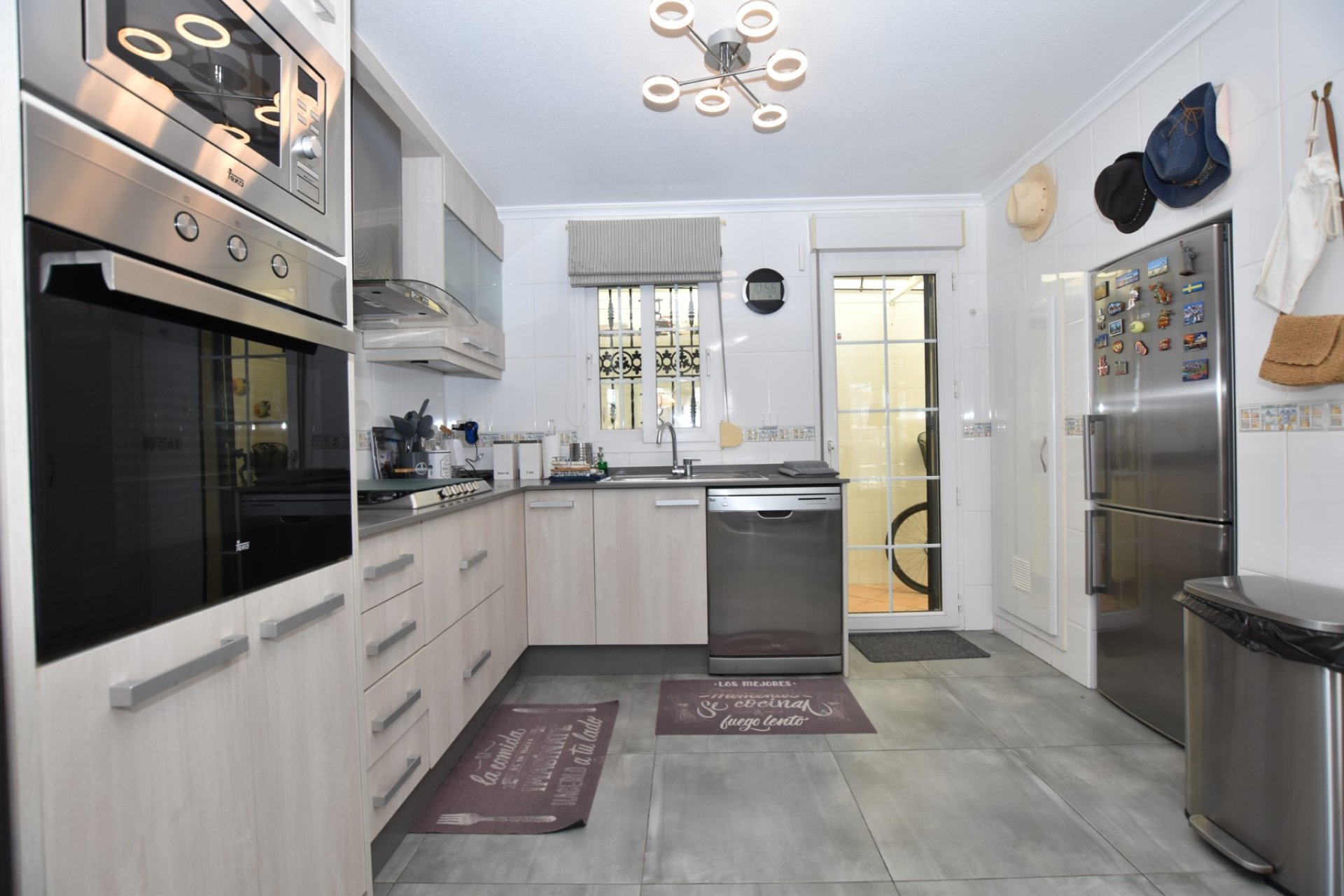 Wiederverkauf - Villa -
Orihuela Costa - Costa Blanca