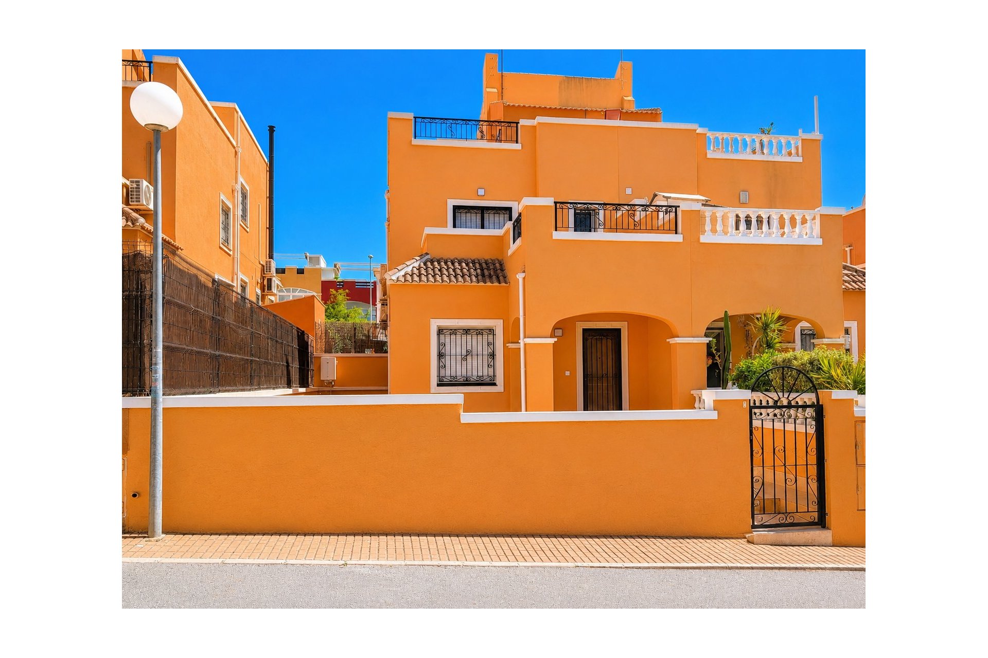 Wiederverkauf - Villa -
Orihuela Costa - Costa Blanca