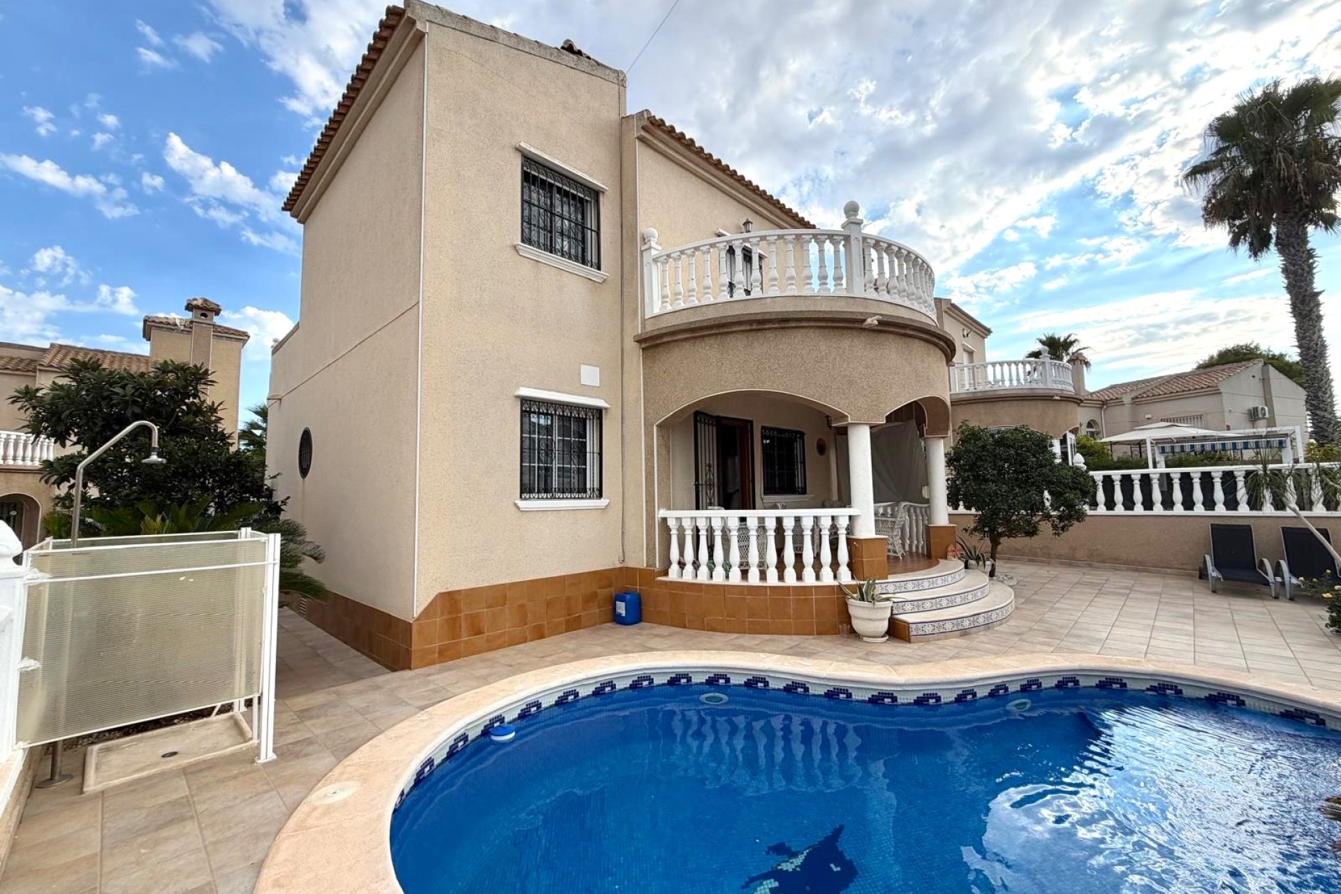 Wiederverkauf - Villa -
Orihuela Costa - Costa Blanca