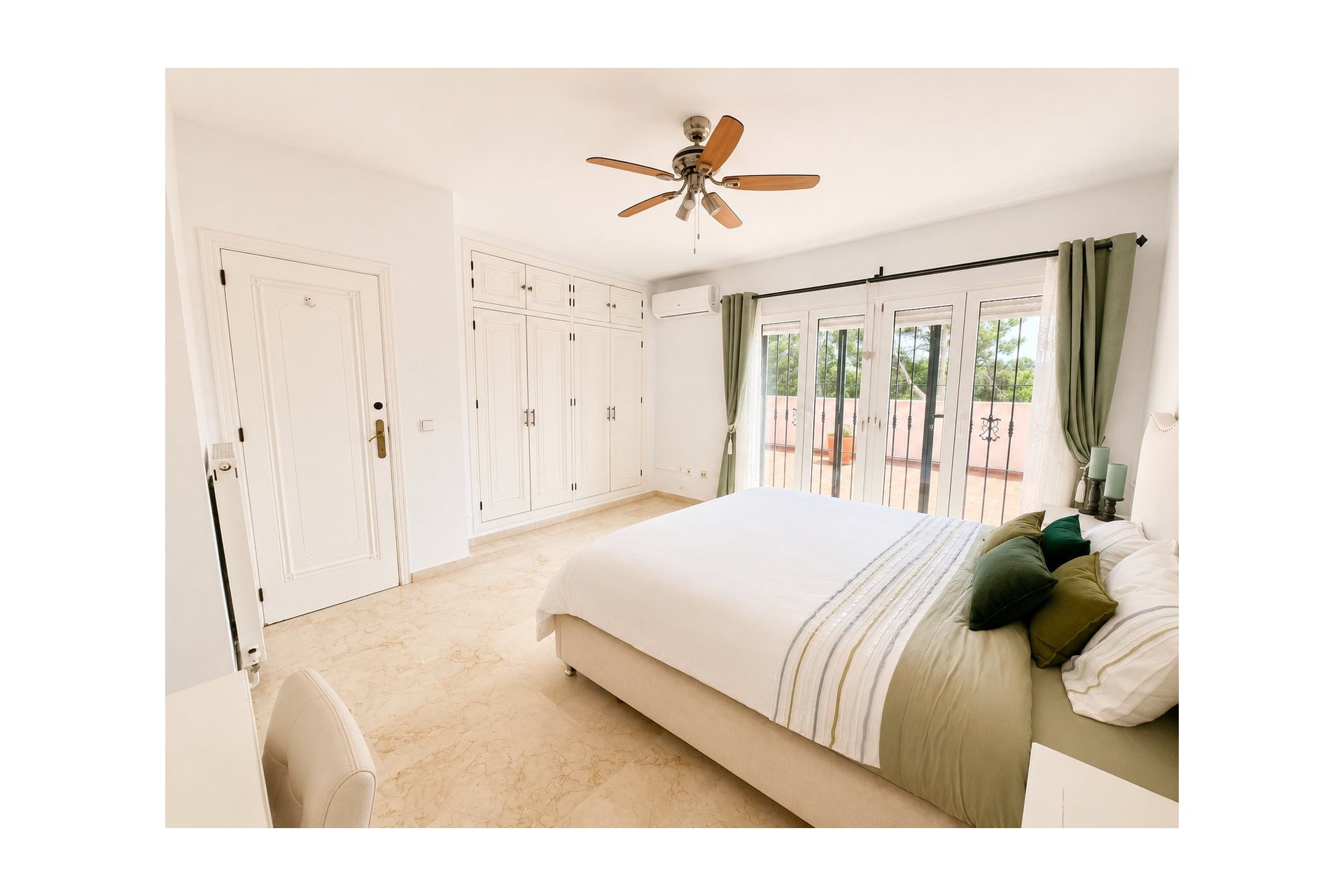 Wiederverkauf - Villa -
Orihuela Costa - Costa Blanca