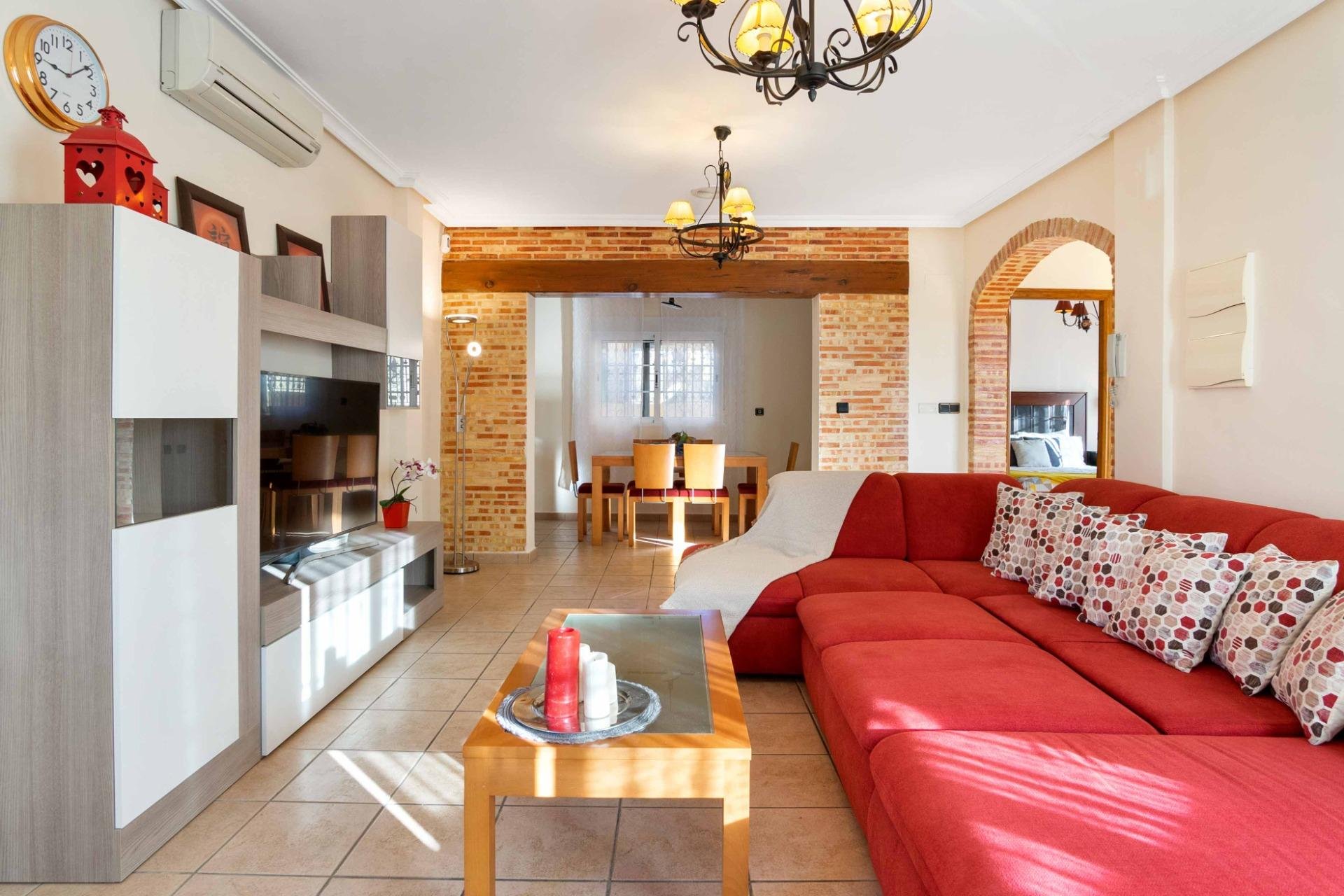 Wiederverkauf - Villa -
Orihuela Costa - La Florida