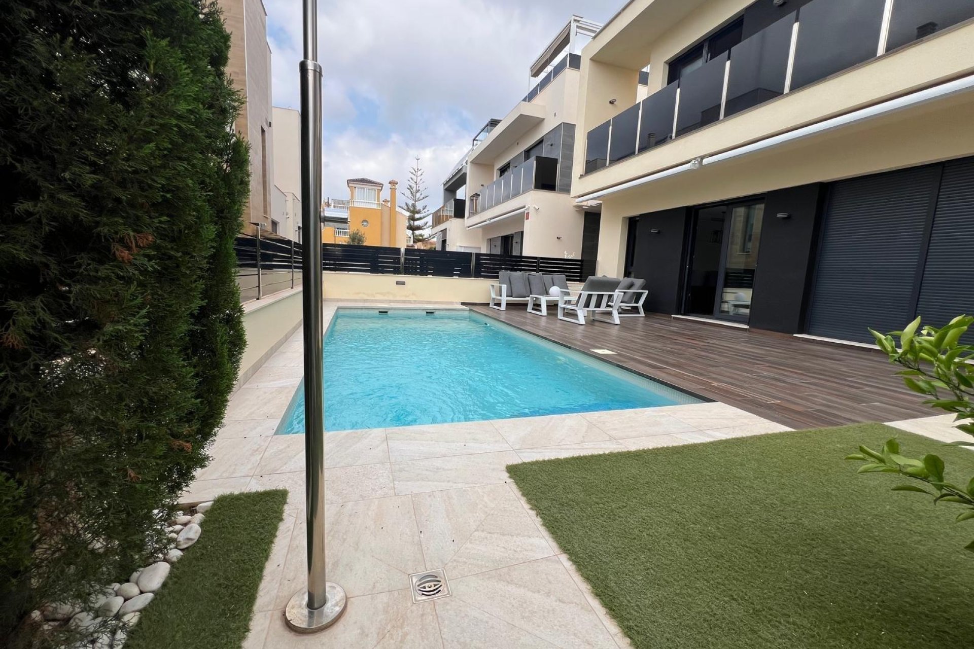 Wiederverkauf - Villa -
Orihuela Costa - Lomas de Cabo Roig