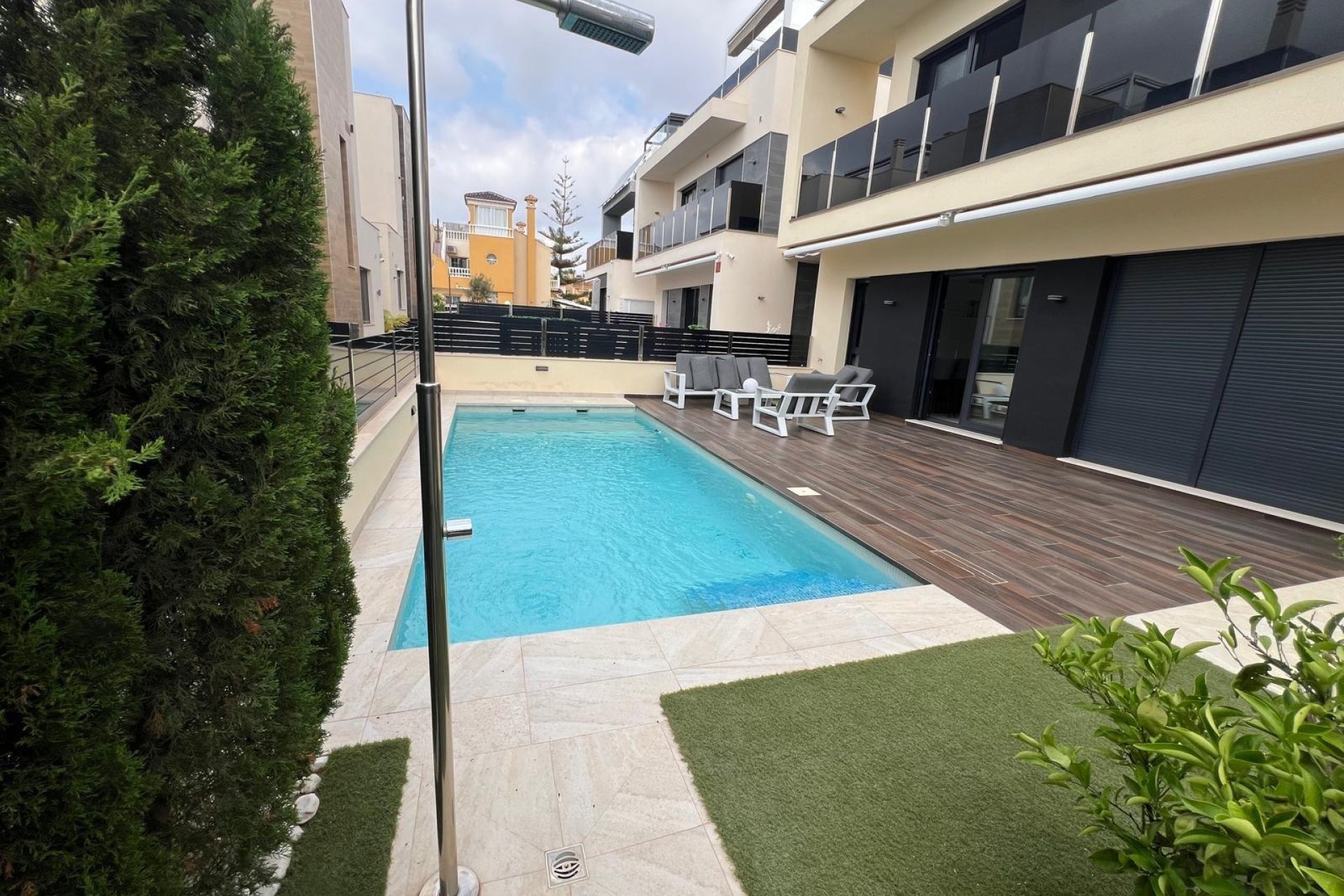Wiederverkauf - Villa -
Orihuela Costa - Lomas de Cabo Roig