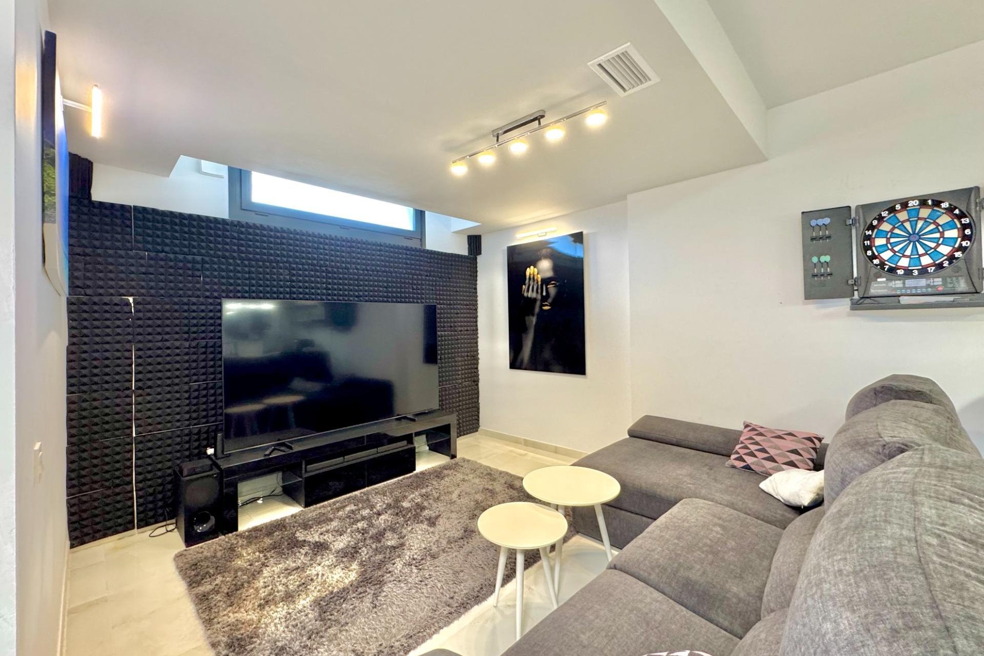 Wiederverkauf - Villa -
Orihuela Costa - Lomas de Cabo Roig