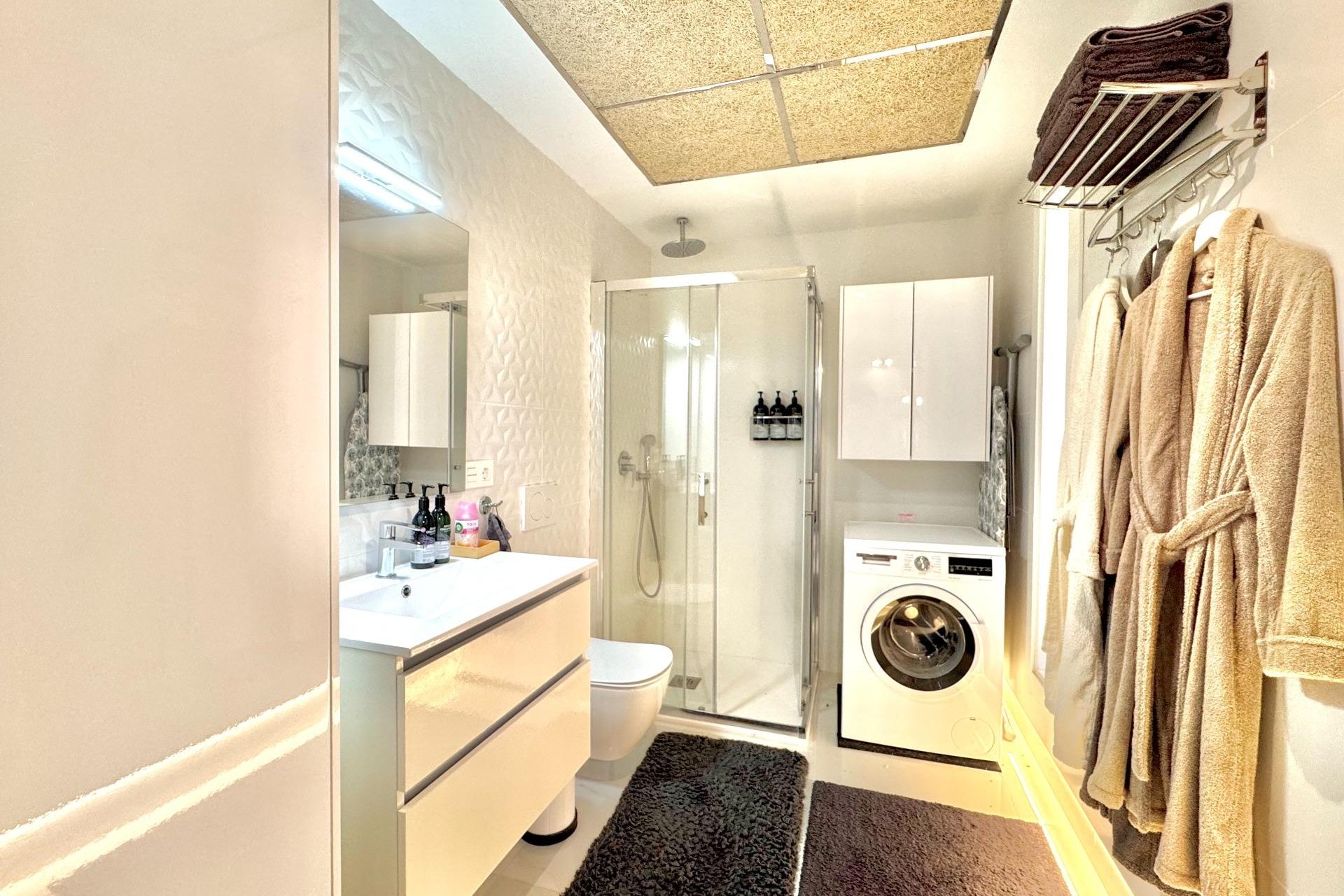 Wiederverkauf - Villa -
Orihuela Costa - Lomas de Cabo Roig