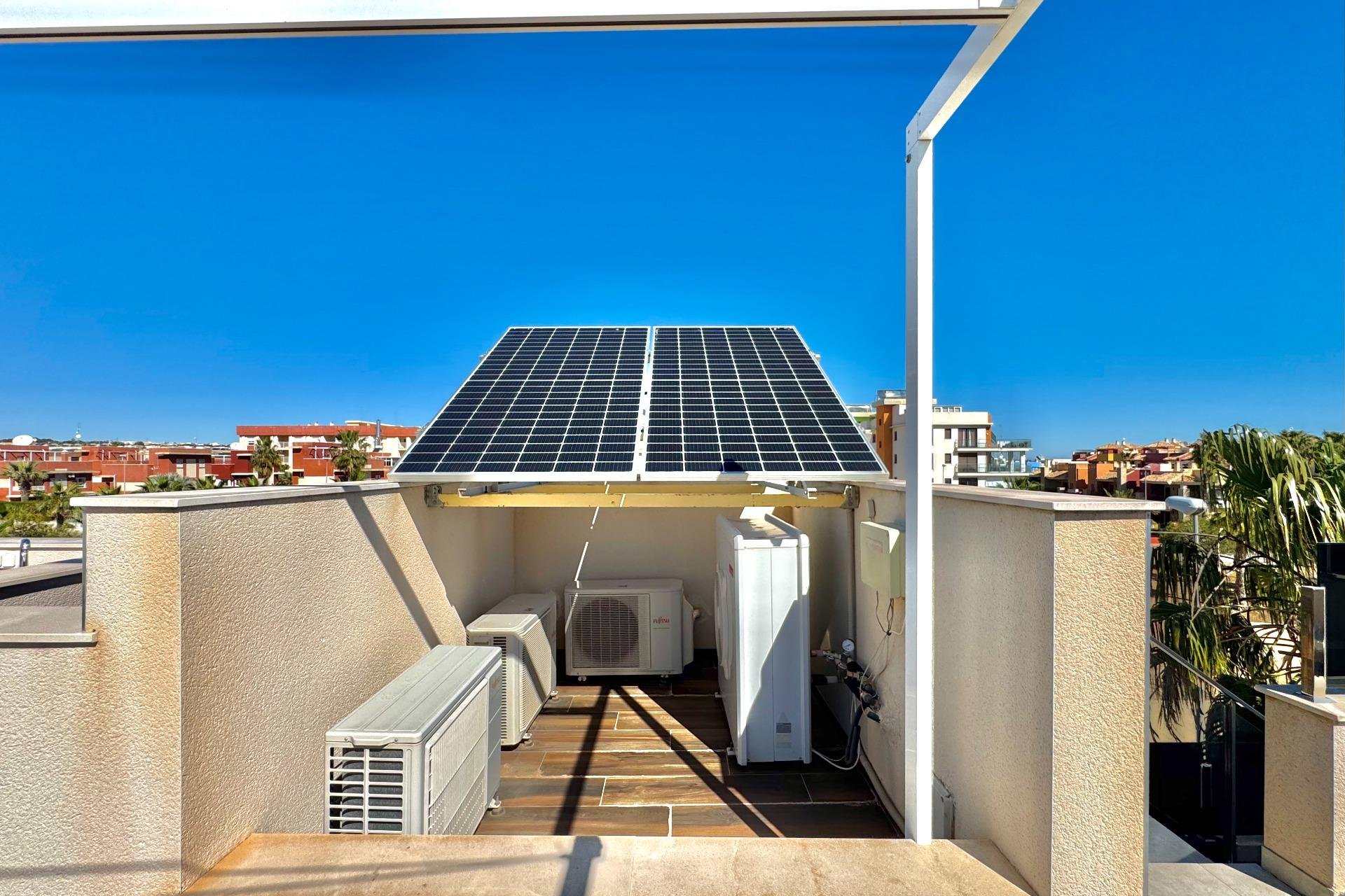 Wiederverkauf - Villa -
Orihuela Costa - Lomas de Cabo Roig