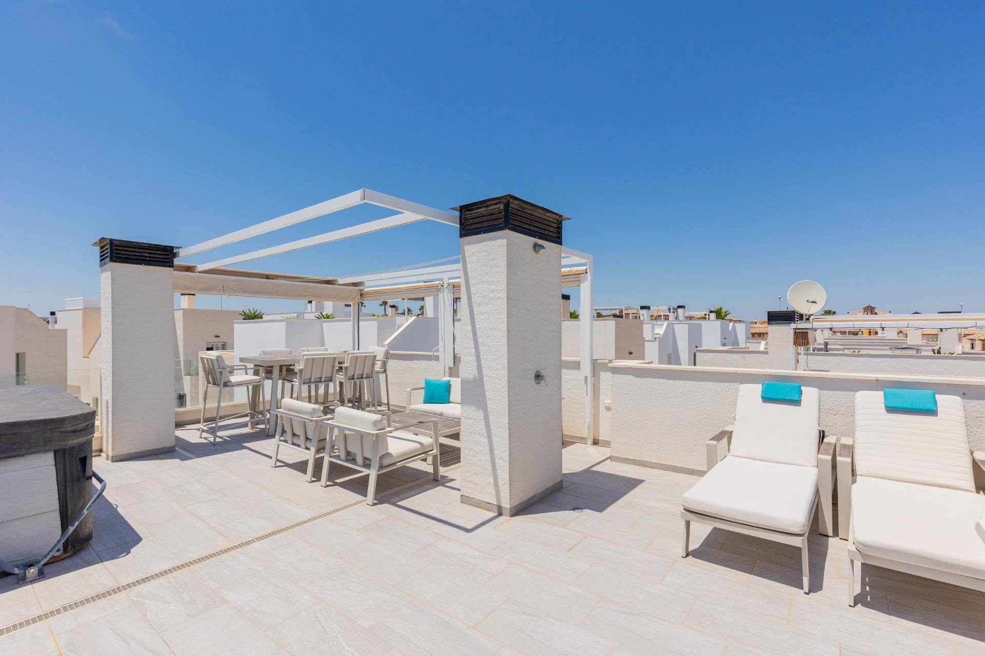 Wiederverkauf - Villa -
Orihuela Costa - Lomas de Cabo Roig
