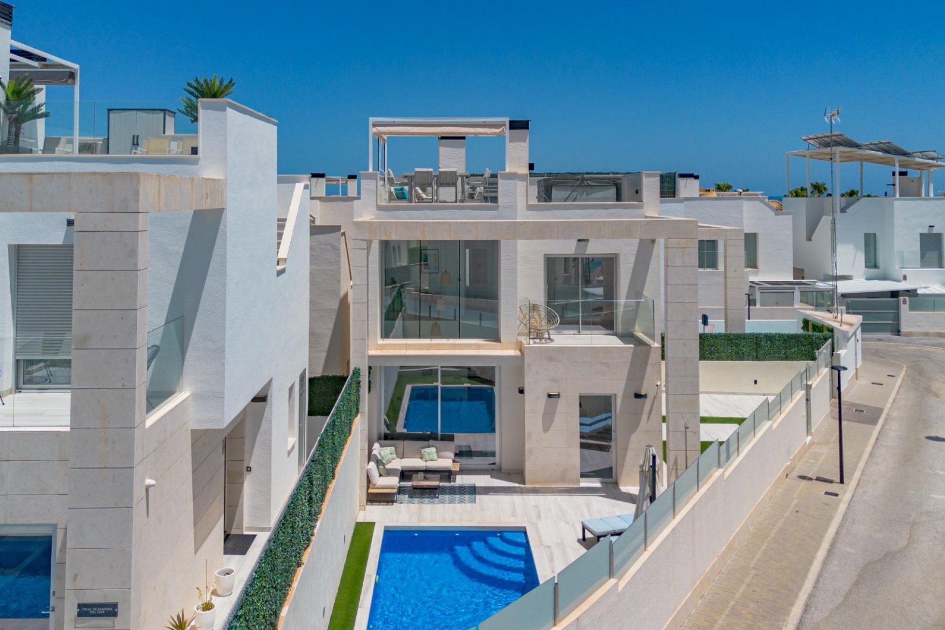 Wiederverkauf - Villa -
Orihuela Costa - Lomas de Cabo Roig