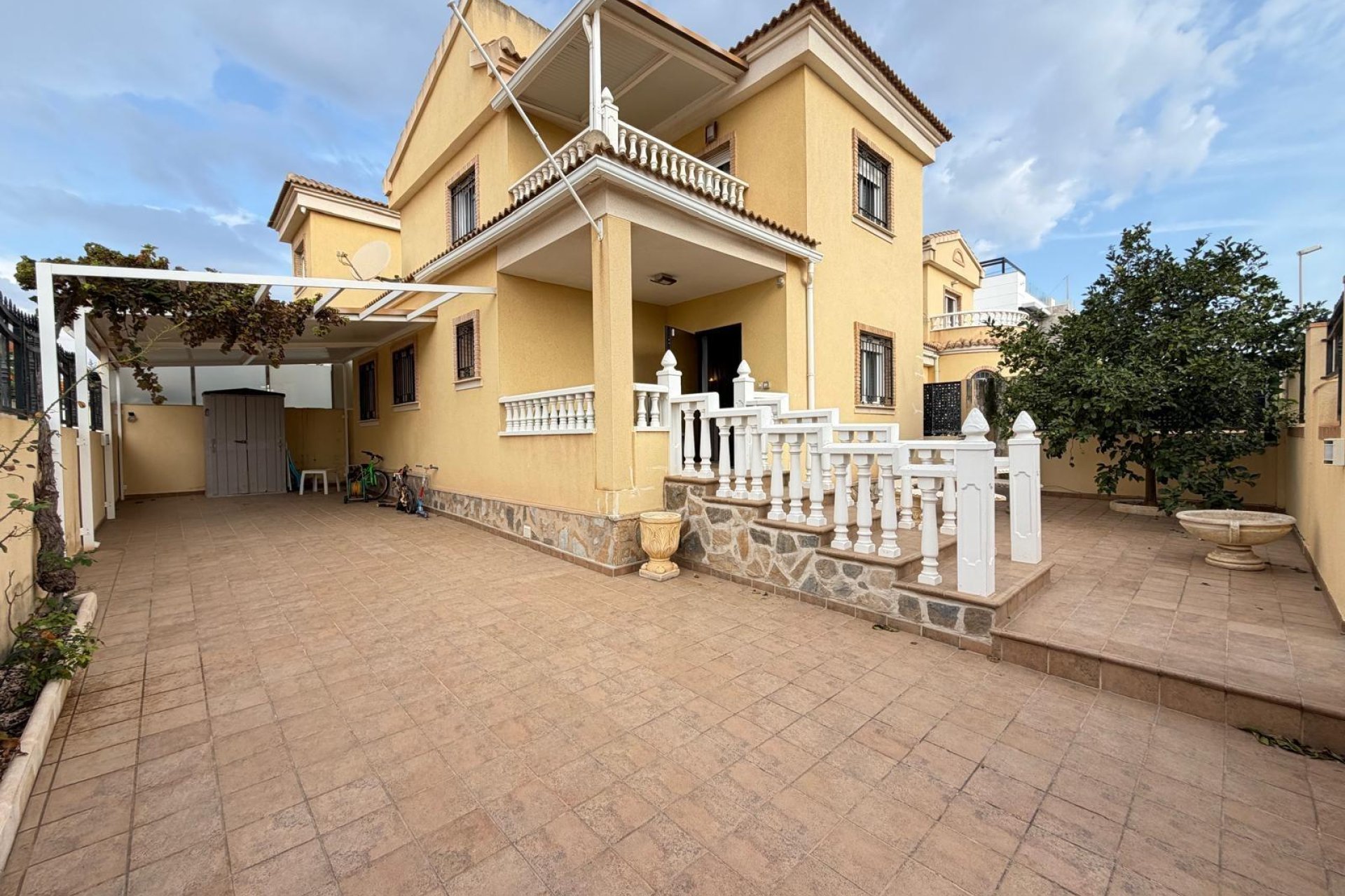 Wiederverkauf - Villa -
Orihuela Costa - Lomas De Don Juan