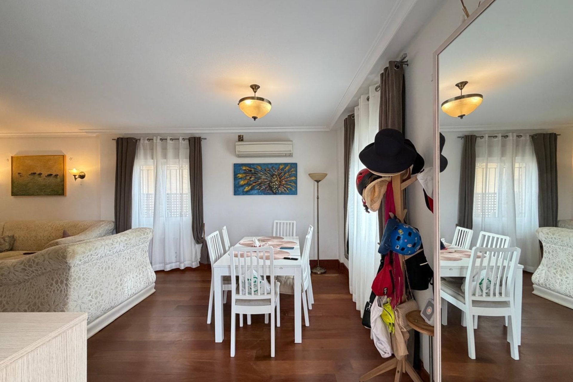 Wiederverkauf - Villa -
Orihuela Costa - Lomas De Don Juan