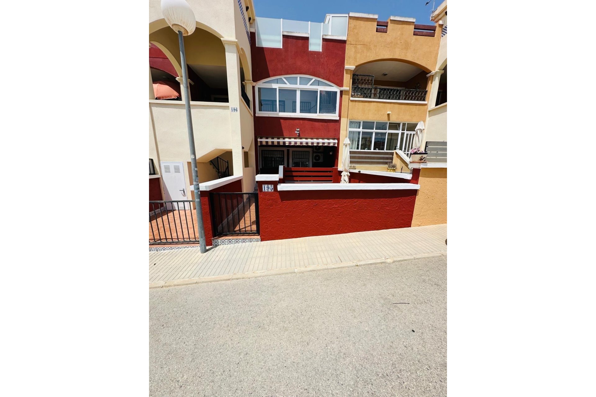 Wiederverkauf - Villa -
Orihuela Costa - Los Altos