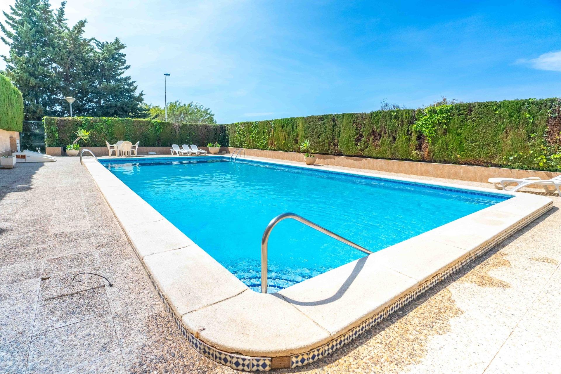 Wiederverkauf - Villa -
Orihuela Costa - Punta Prima