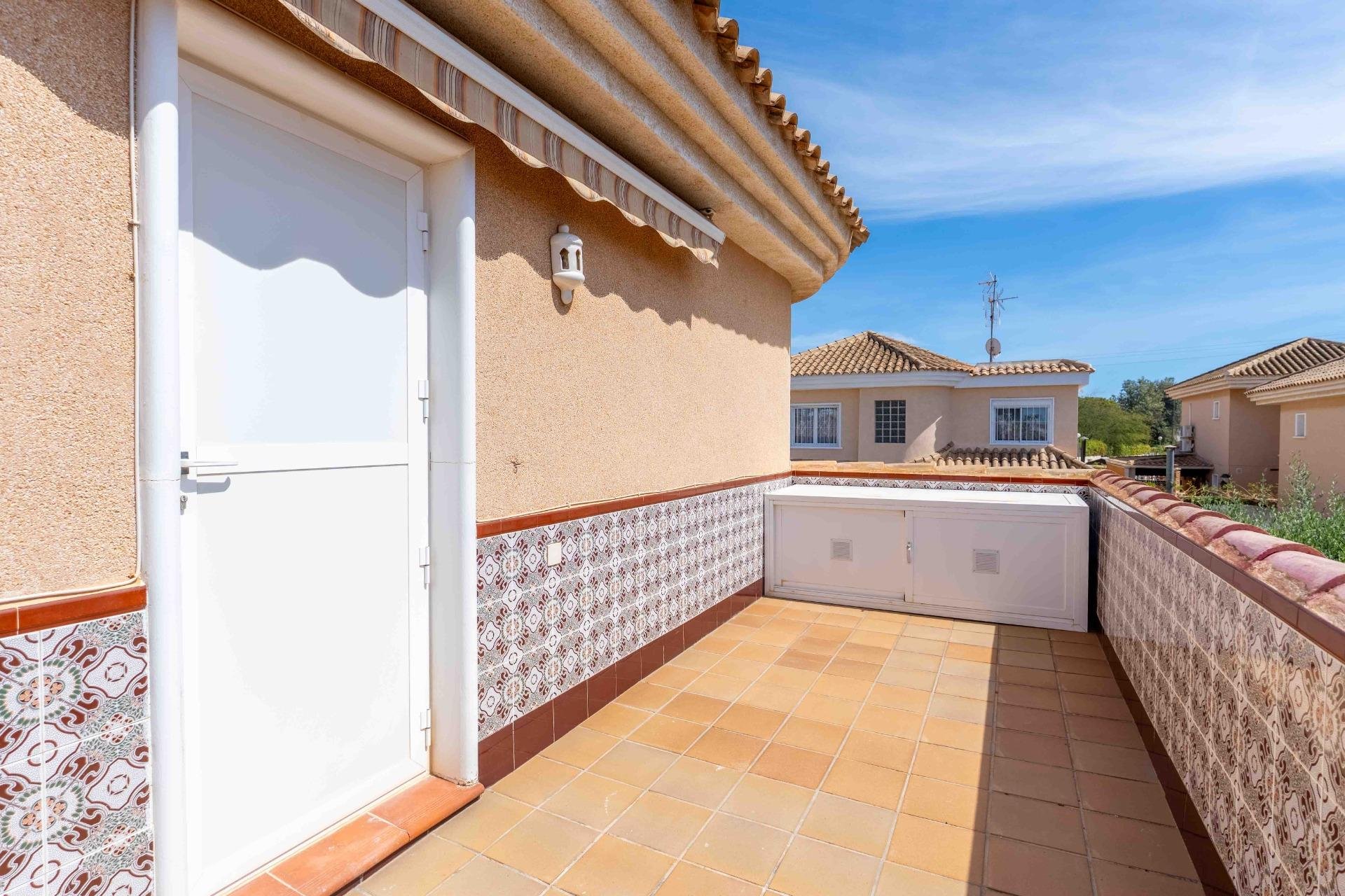 Wiederverkauf - Villa -
Orihuela Costa - Punta Prima