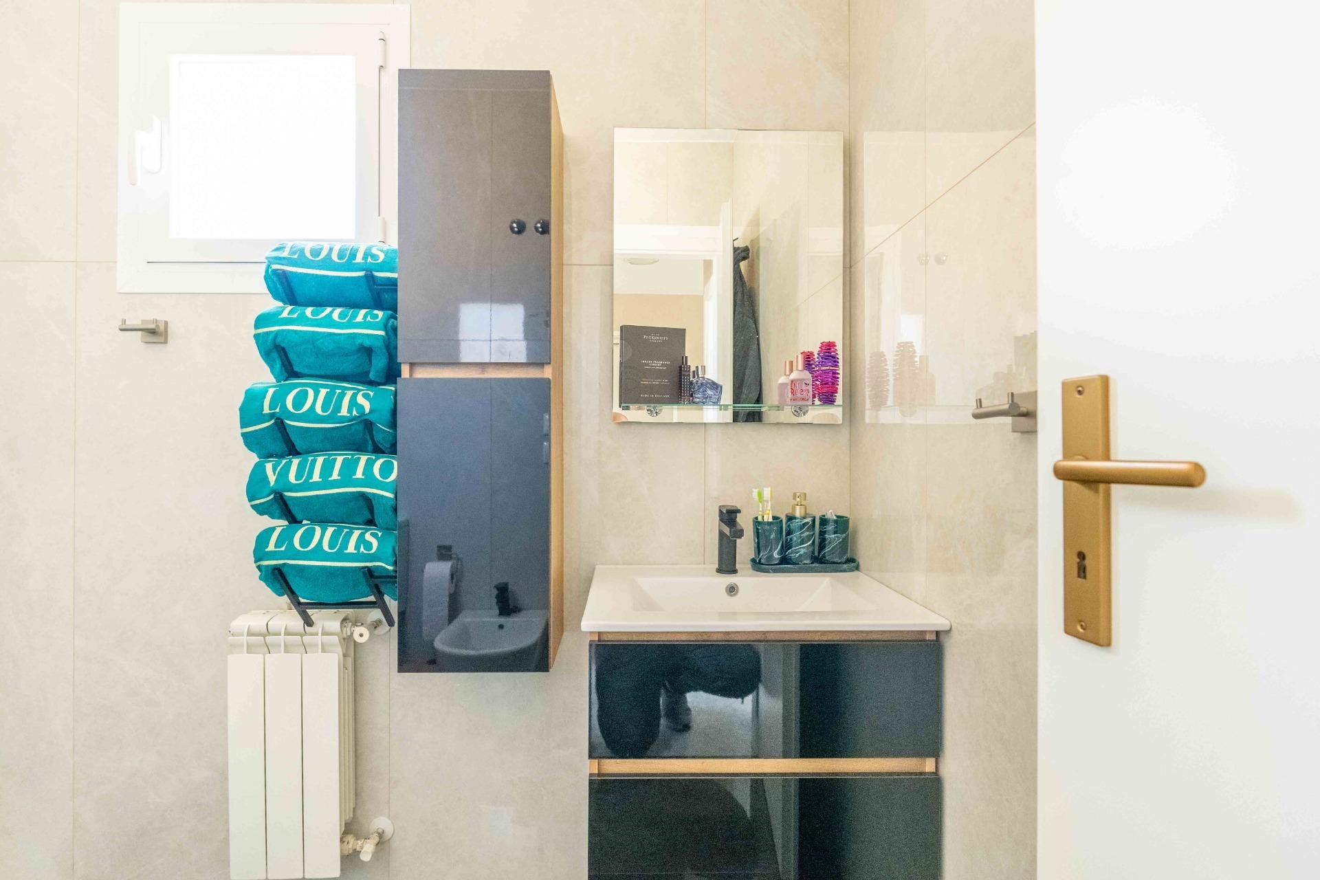 Wiederverkauf - Villa -
Orihuela Costa - Punta Prima