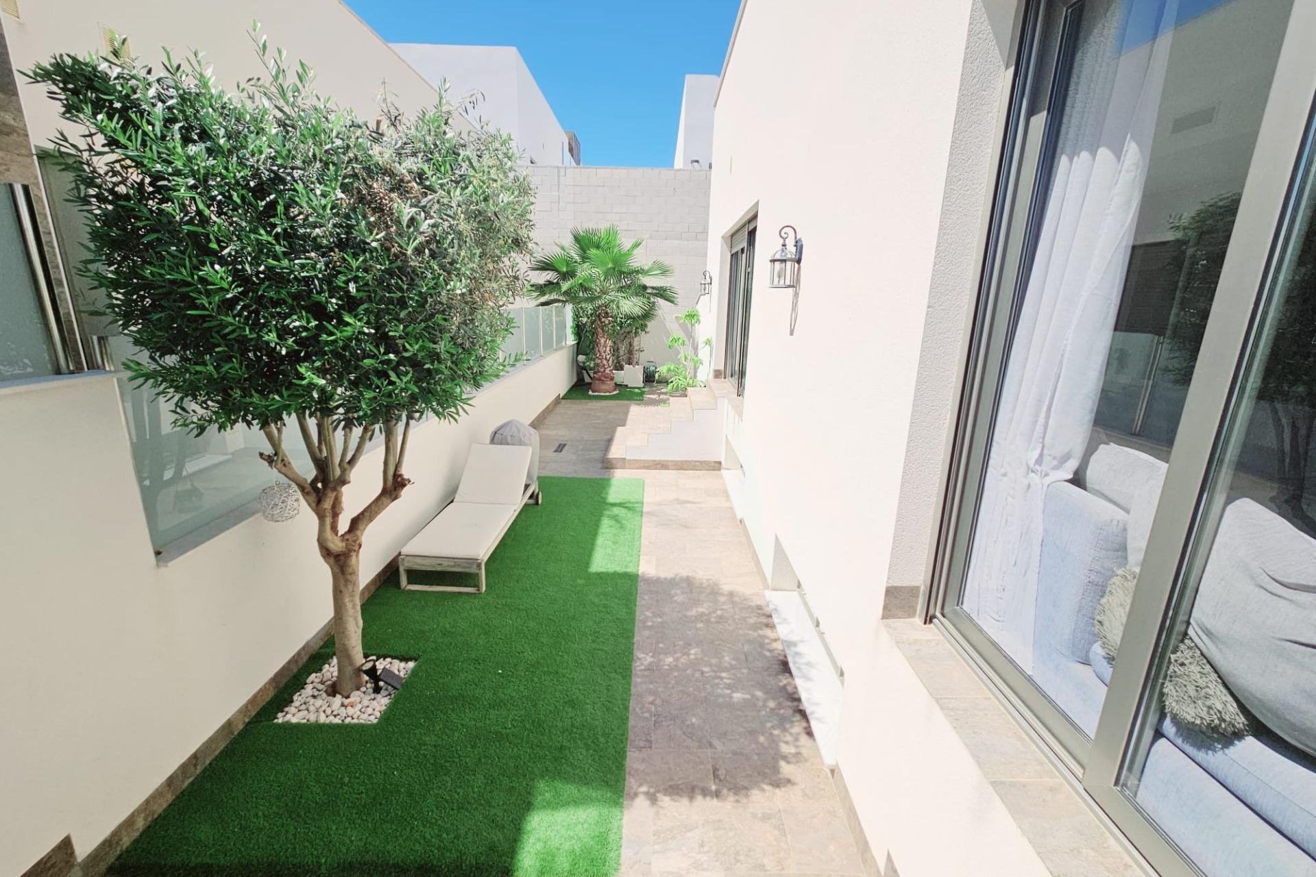 Wiederverkauf - Villa -
Orihuela Costa - Villamartín-las Filipinas