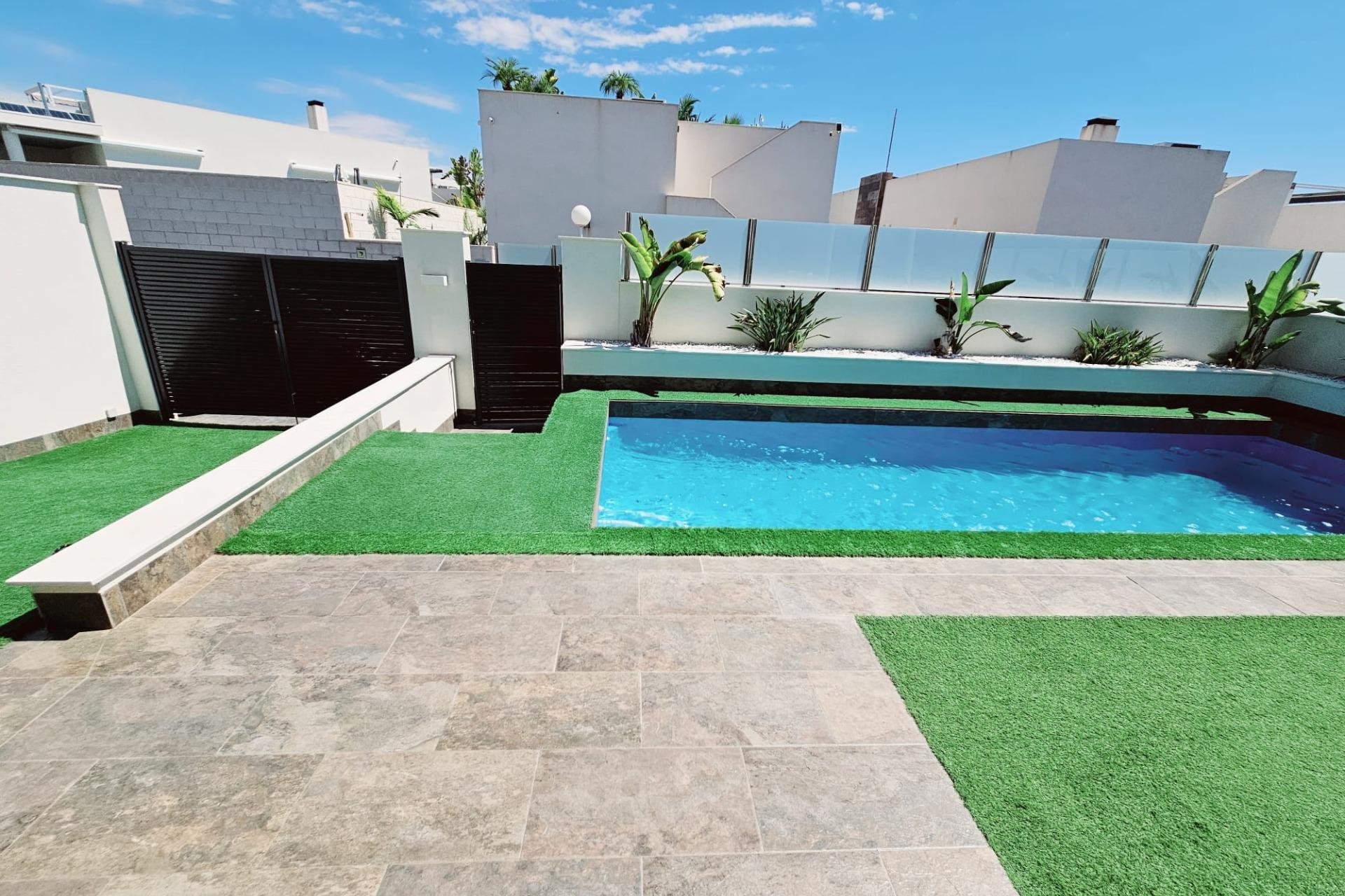 Wiederverkauf - Villa -
Orihuela Costa - Villamartín-las Filipinas