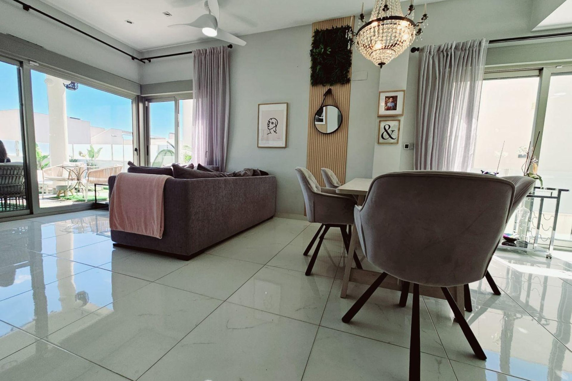 Wiederverkauf - Villa -
Orihuela Costa - Villamartín-las Filipinas