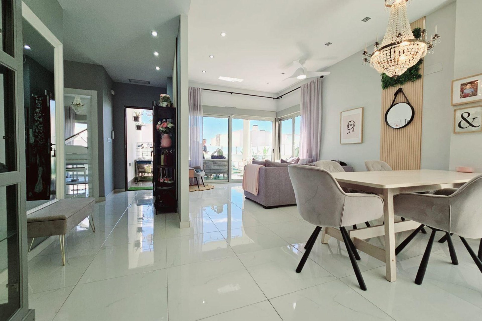 Wiederverkauf - Villa -
Orihuela Costa - Villamartín-las Filipinas