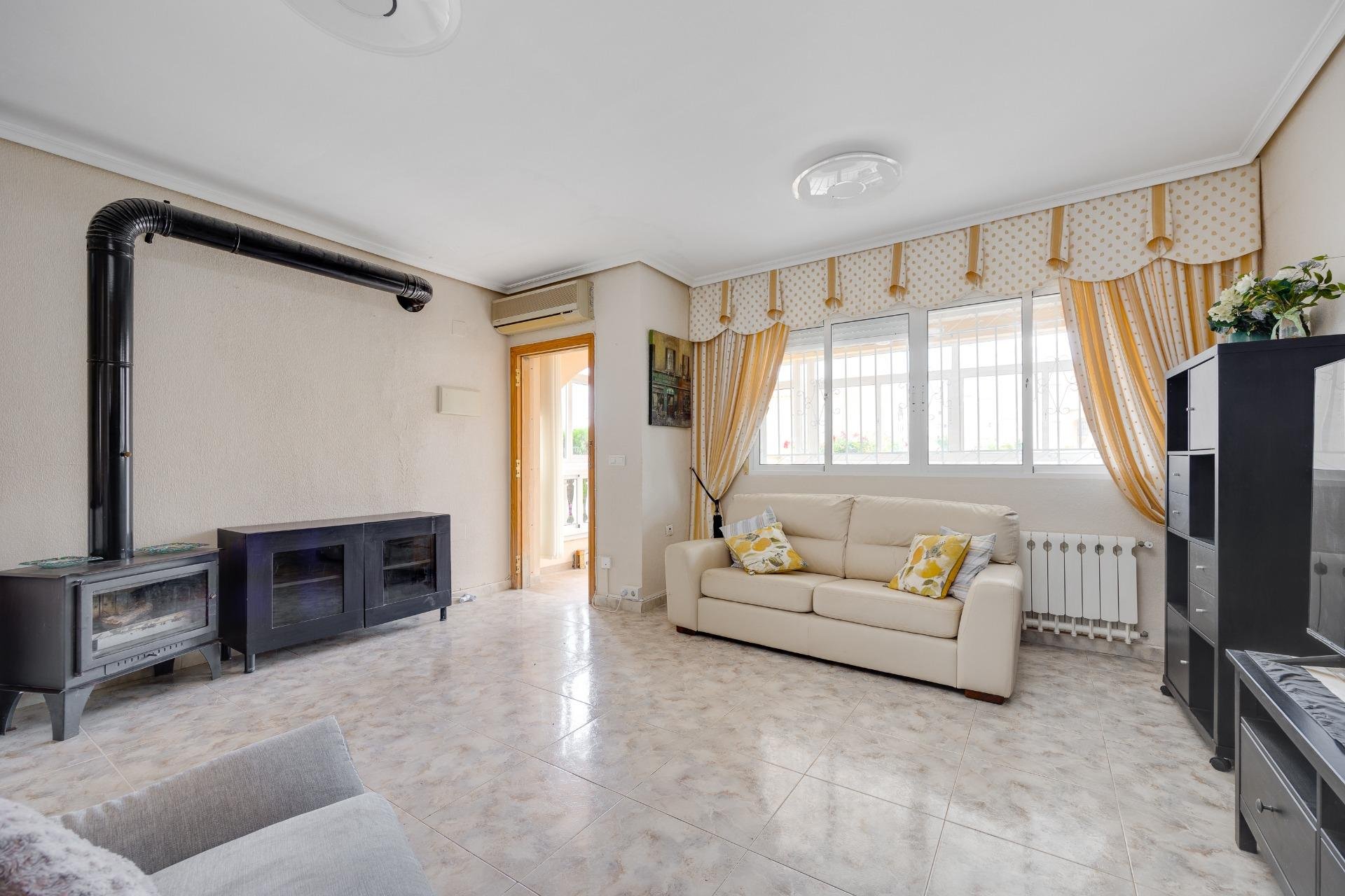 Wiederverkauf - Villa -
Orihuela Costa - Villamartín-las Filipinas