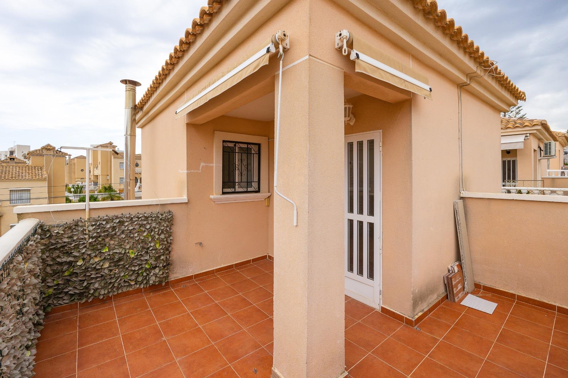 Wiederverkauf - Villa -
Orihuela Costa - Villamartín-las Filipinas
