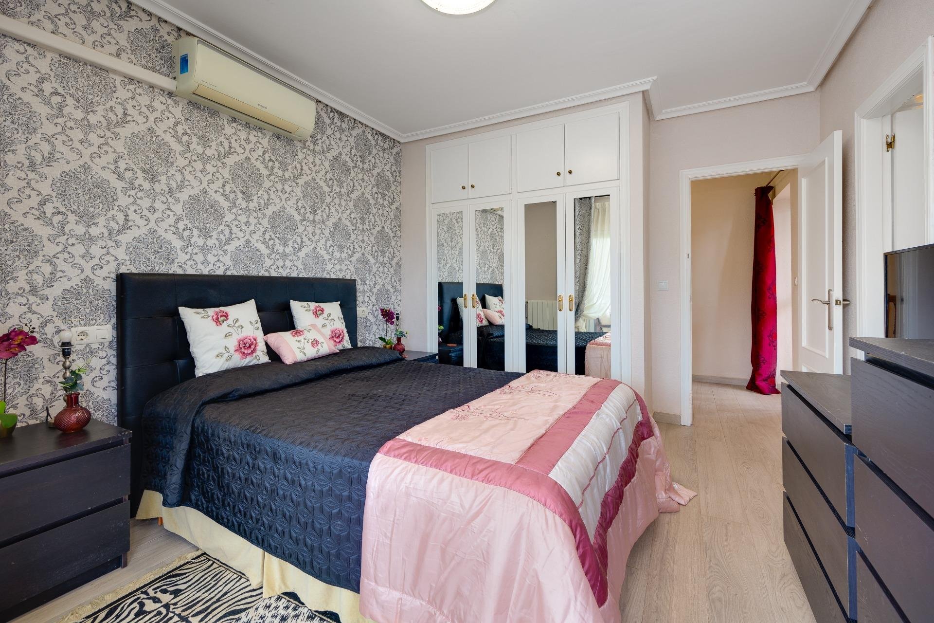 Wiederverkauf - Villa -
Orihuela Costa - Villamartín-las Filipinas
