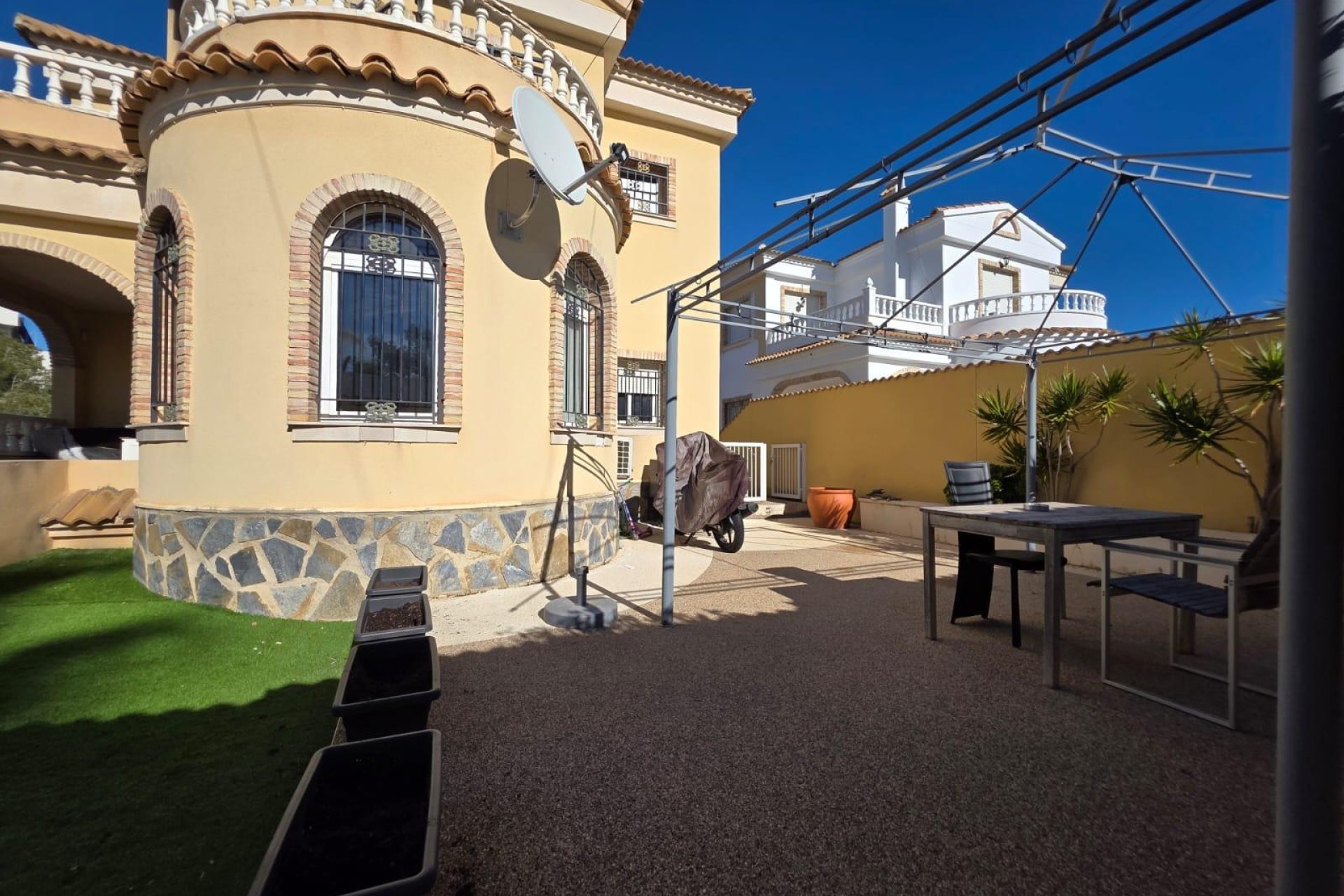 Wiederverkauf - Villa -
Orihuela Costa - Villamartín-las Filipinas