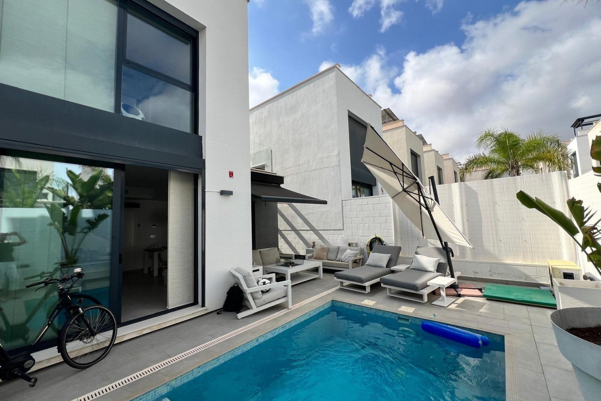 Wiederverkauf - Villa -
Orihuela Costa - Villamartín-las Filipinas