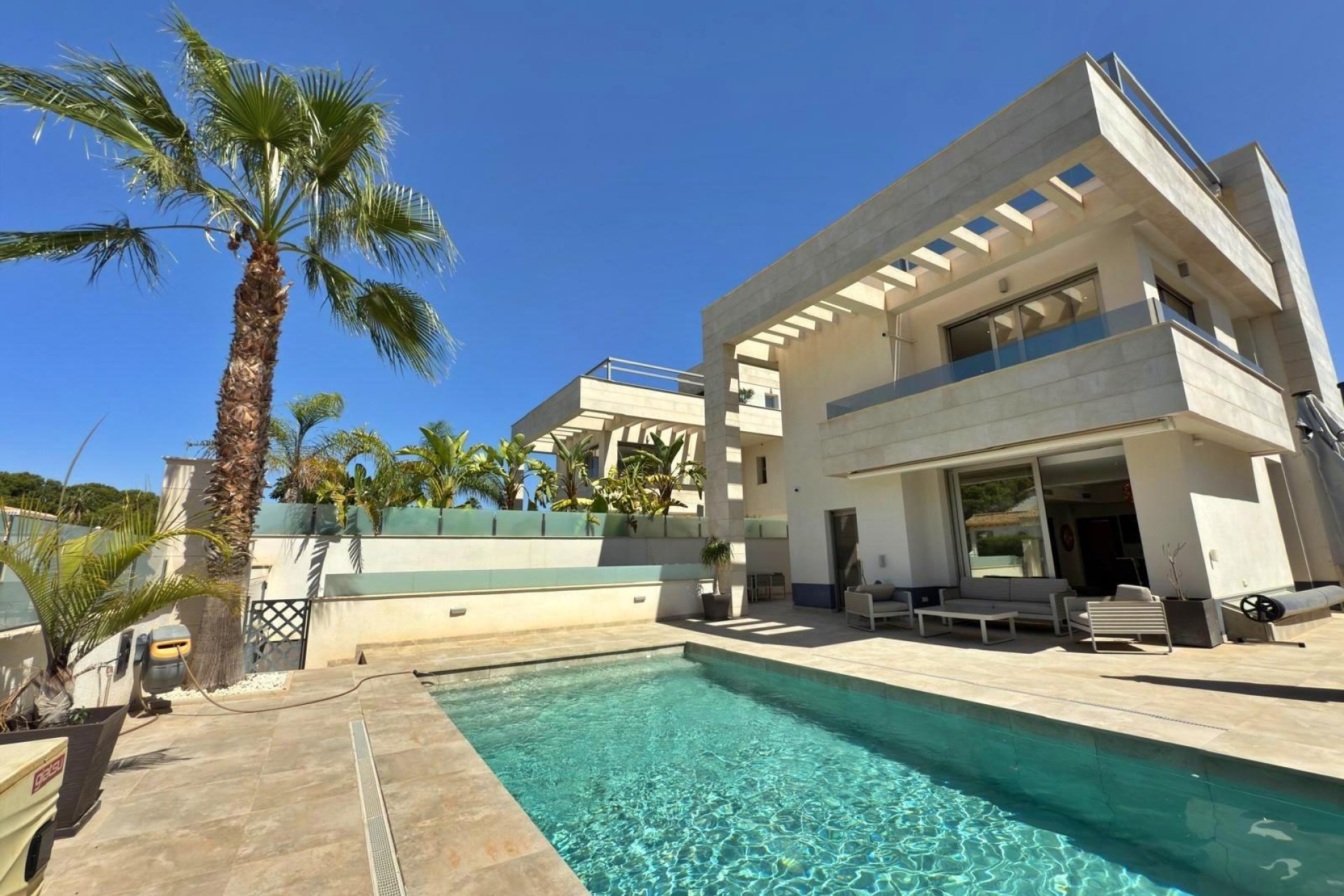 Wiederverkauf - Villa -
Orihuela Costa - Villamartín