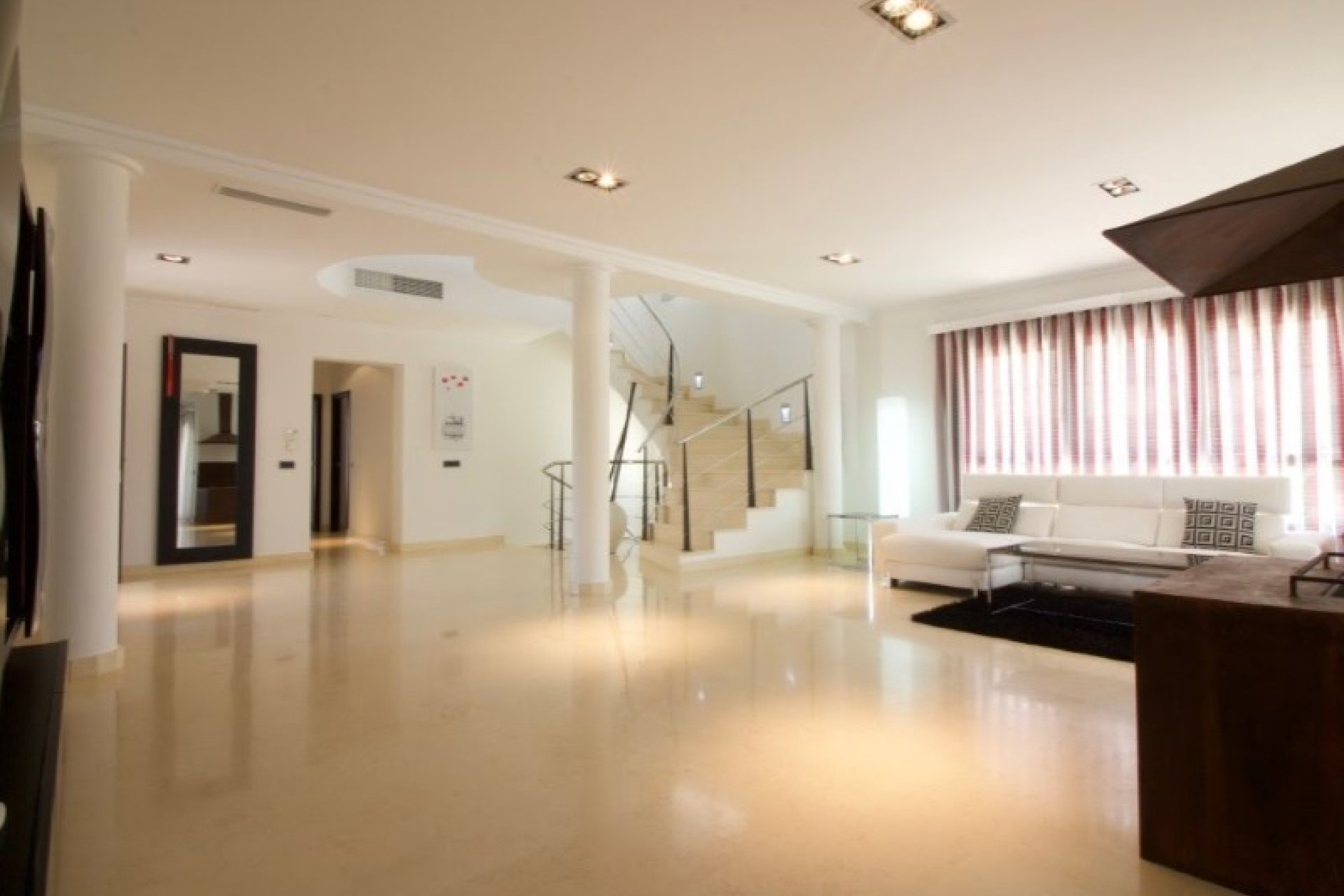 Wiederverkauf - Villa -
Orihuela - Inland