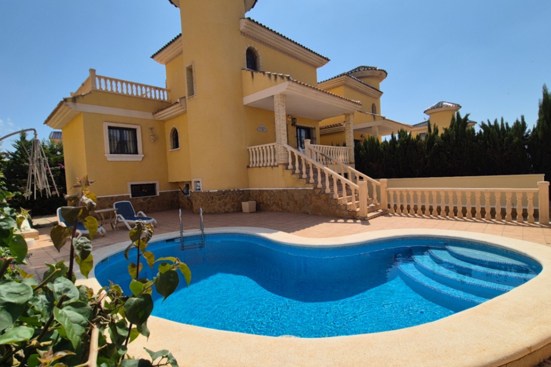 Wiederverkauf - Villa -
Orihuela - Inland
