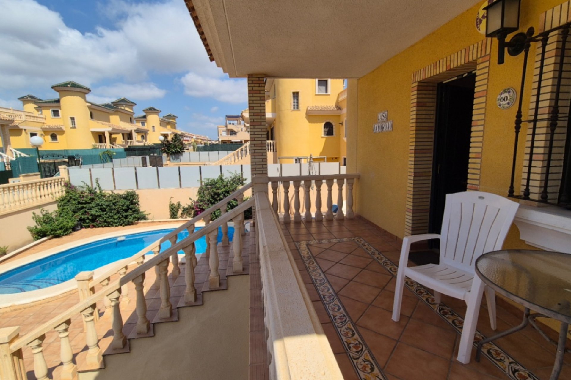 Wiederverkauf - Villa -
Orihuela - Inland