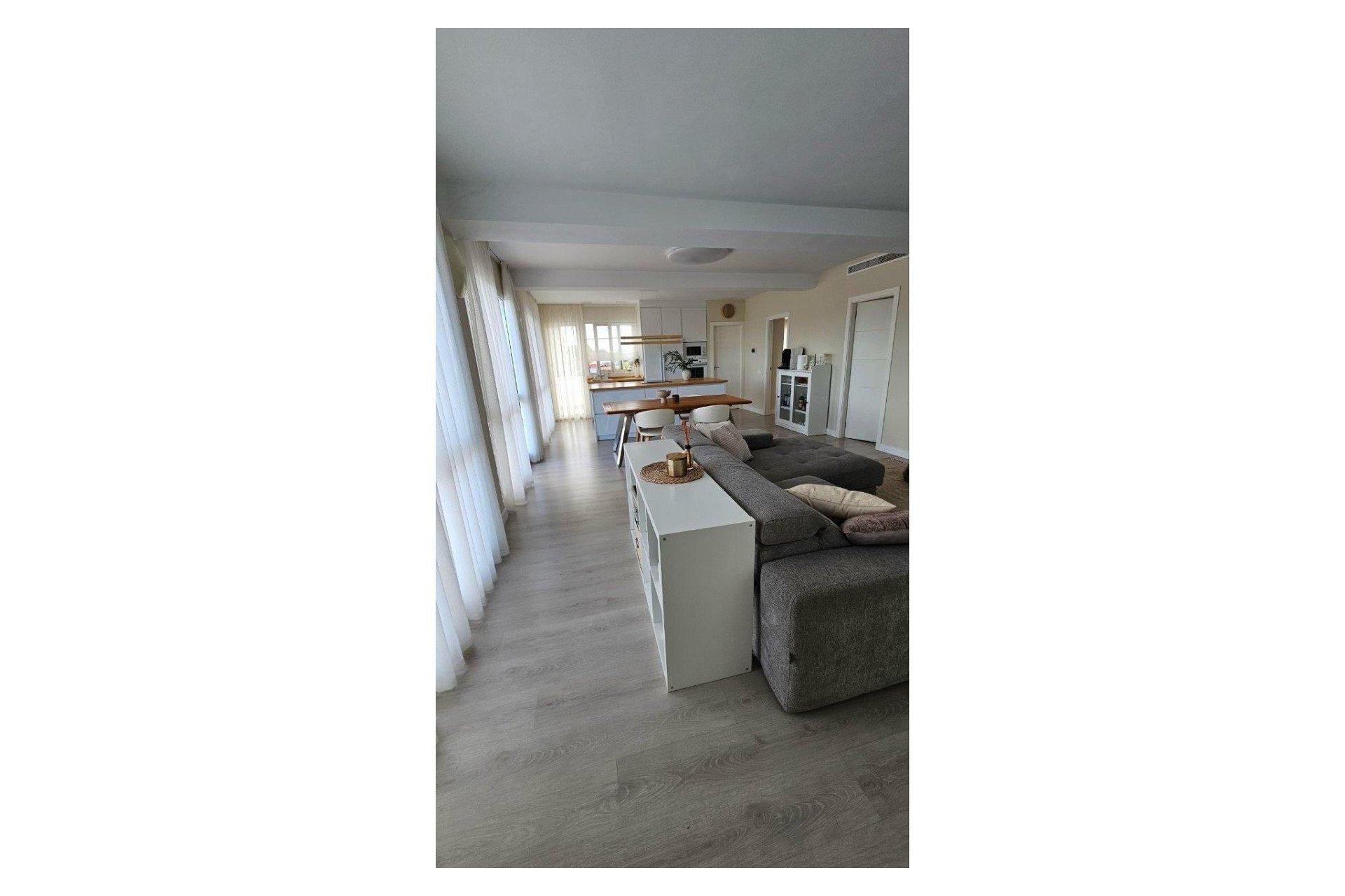 Wiederverkauf - Villa -
Orihuela - Inland