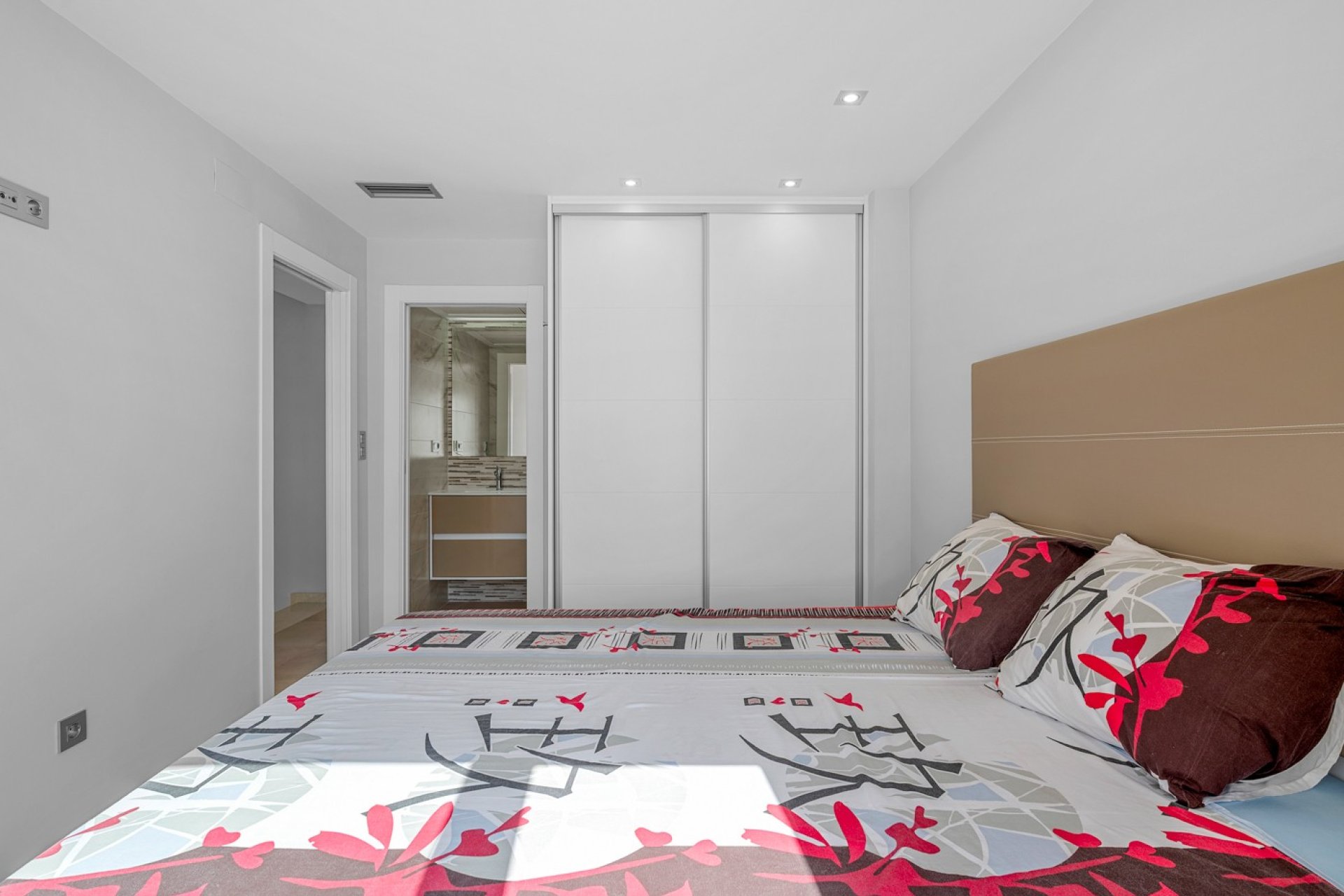 Wiederverkauf - Villa -
Orihuela - Inland