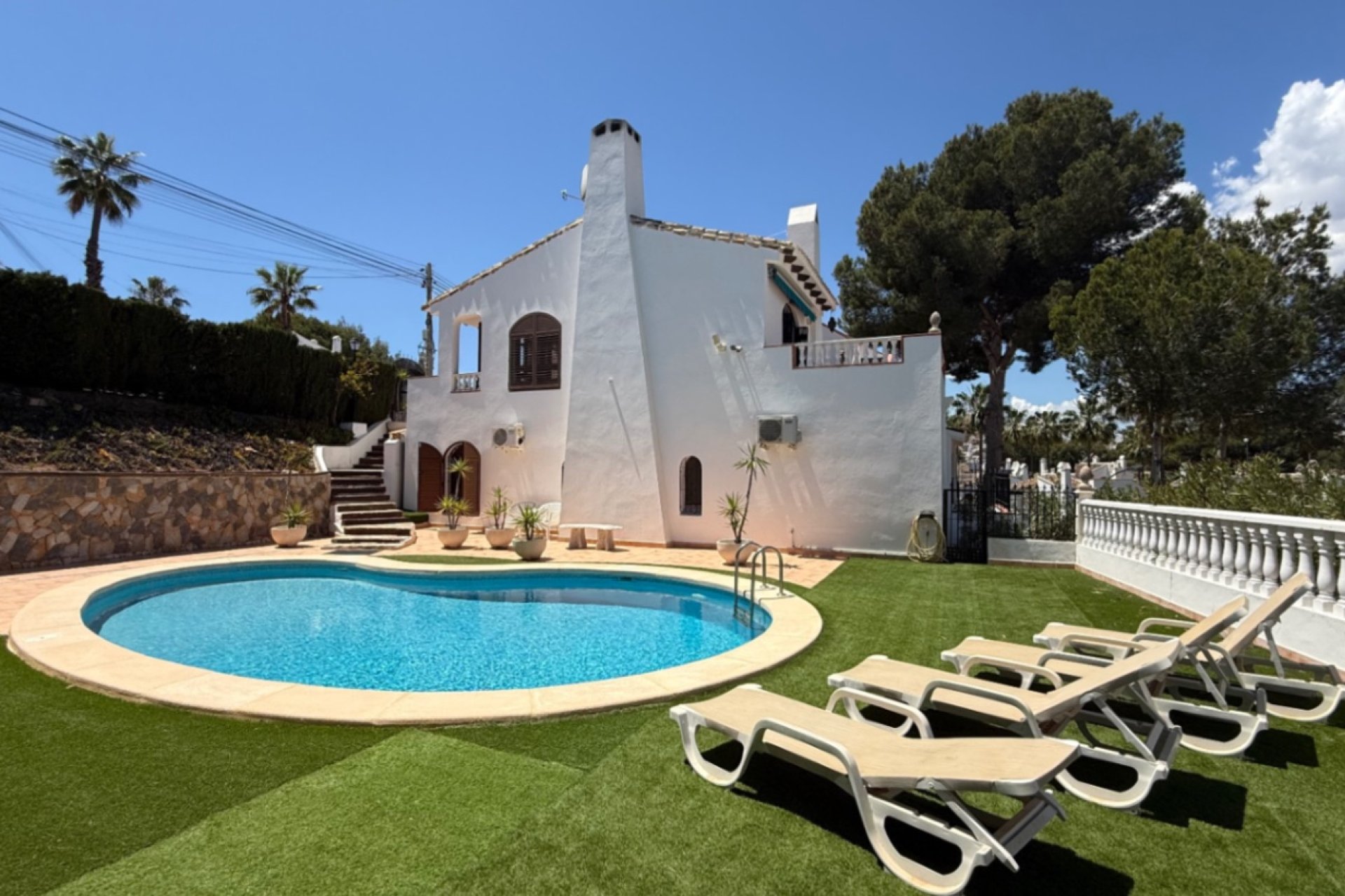 Wiederverkauf - Villa -
Orihuela - Inland