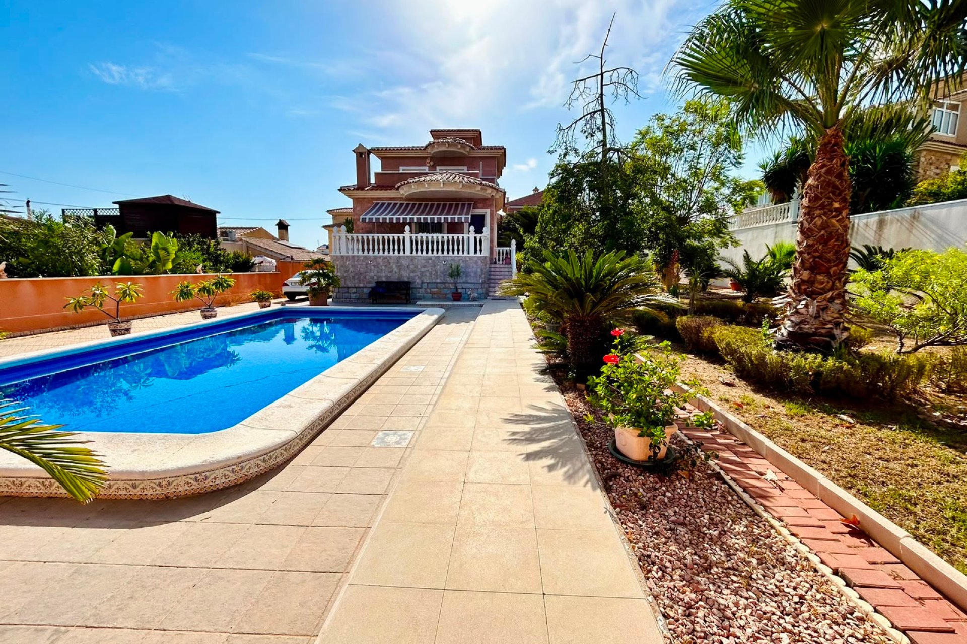 Wiederverkauf - Villa -
Orihuela - Inland