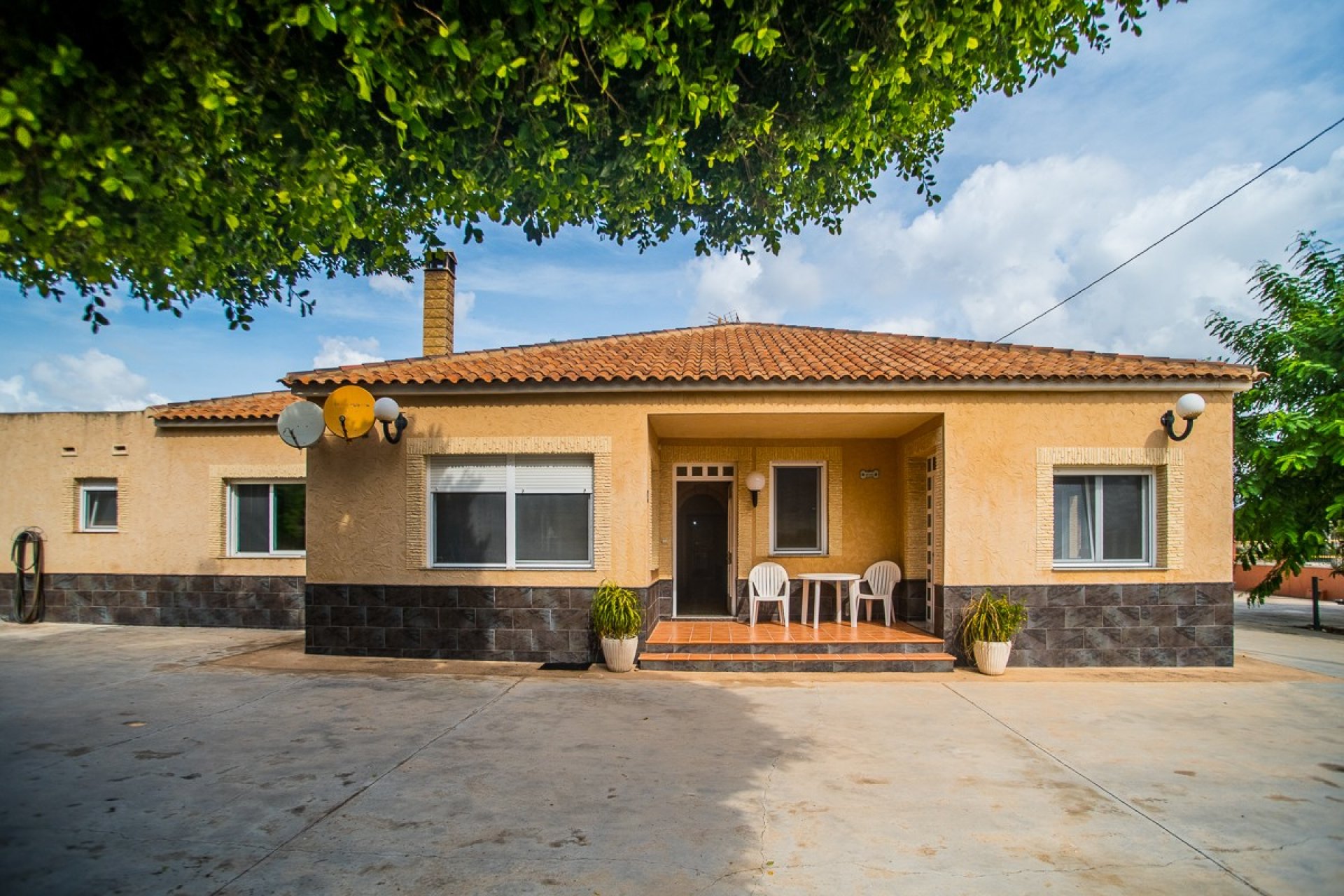Wiederverkauf - Villa -
Orihuela - Inland