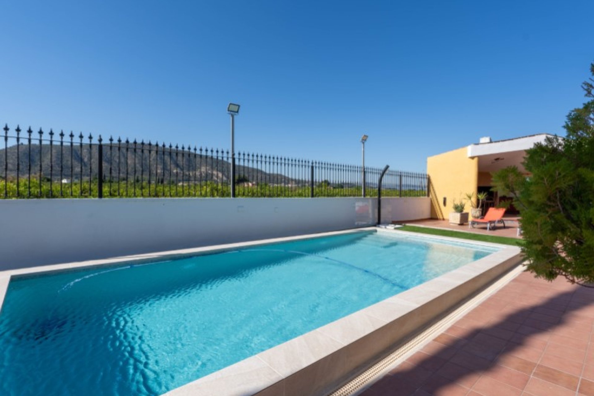 Wiederverkauf - Villa -
Orihuela - Inland