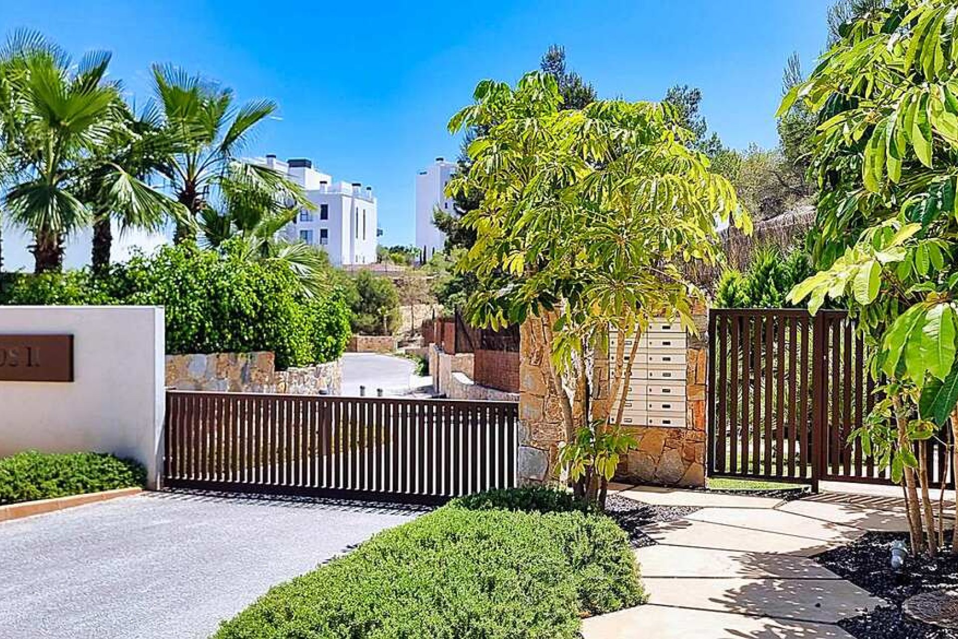 Wiederverkauf - Villa -
Orihuela - Las Colinas Golf