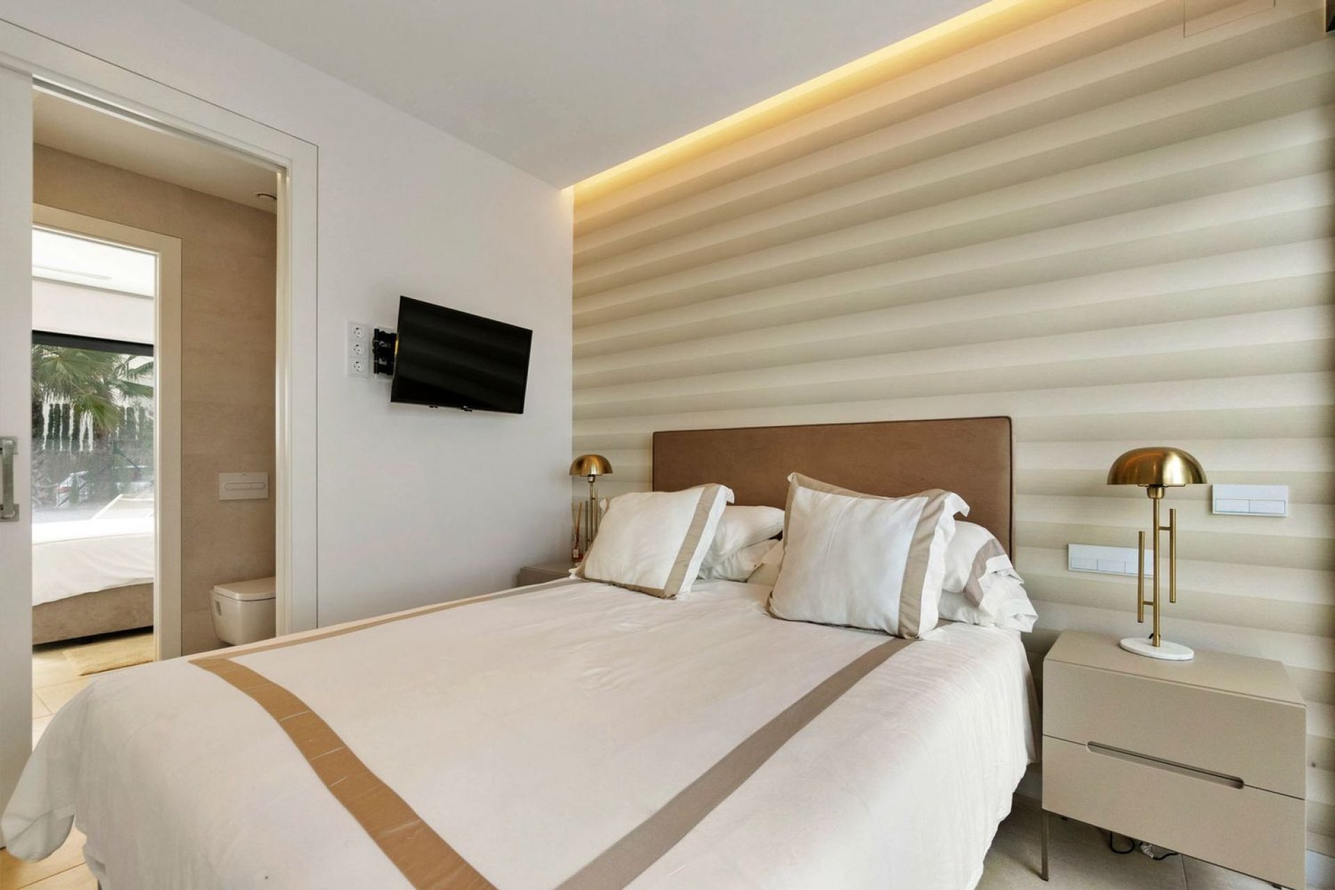 Wiederverkauf - Villa -
Orihuela - Las Colinas Golf